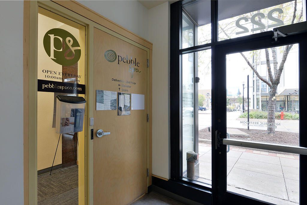 222 Broadway N Property Photo 2