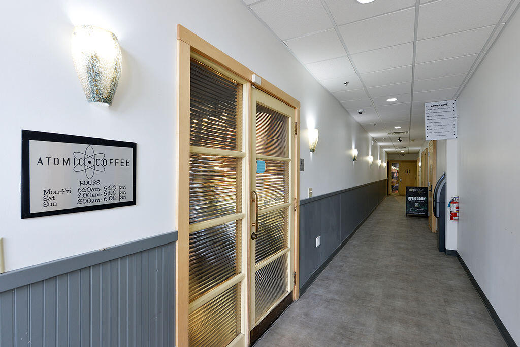 222 Broadway N Property Photo 6