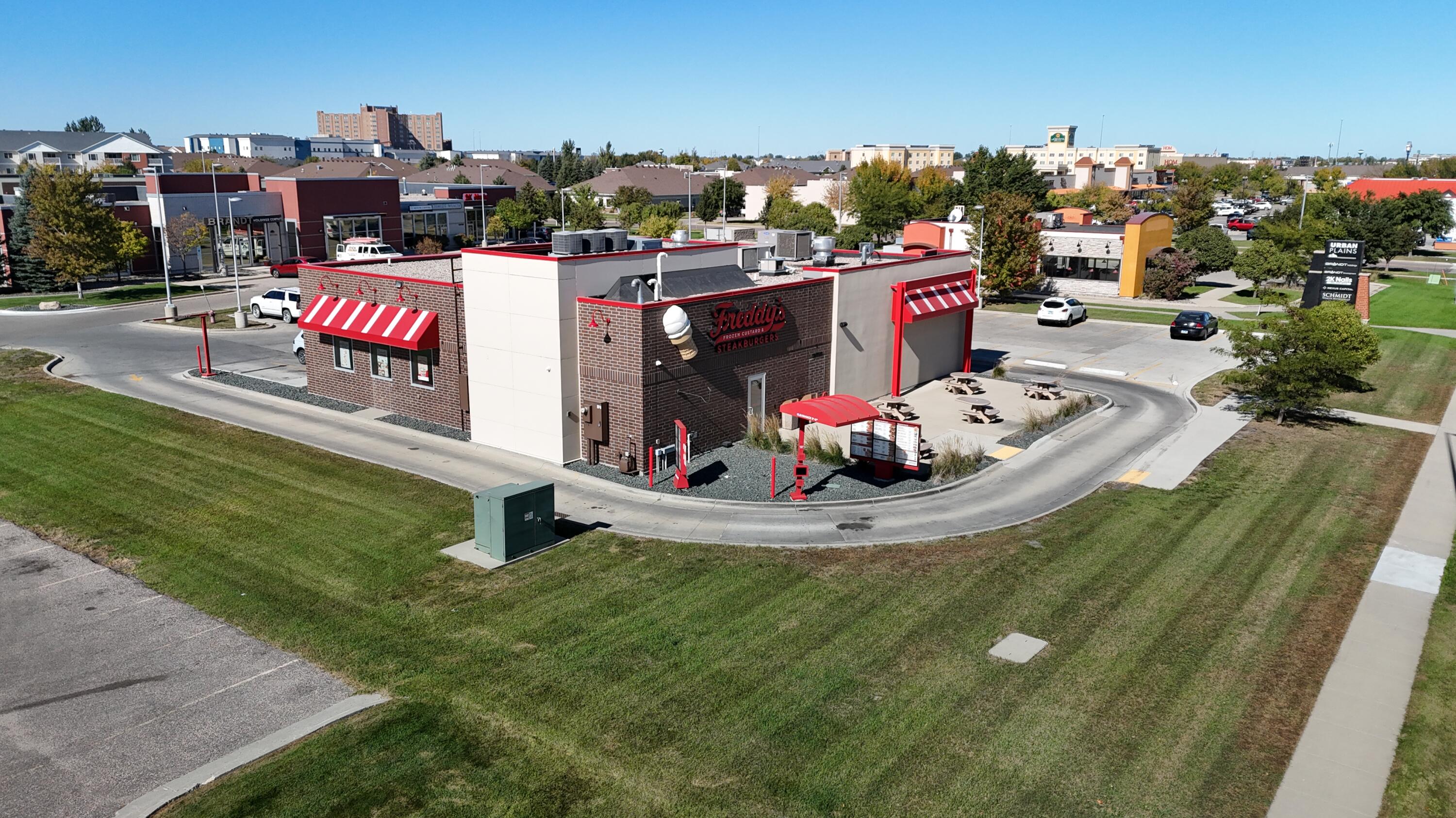 2653 45th Street S Property Photo 2