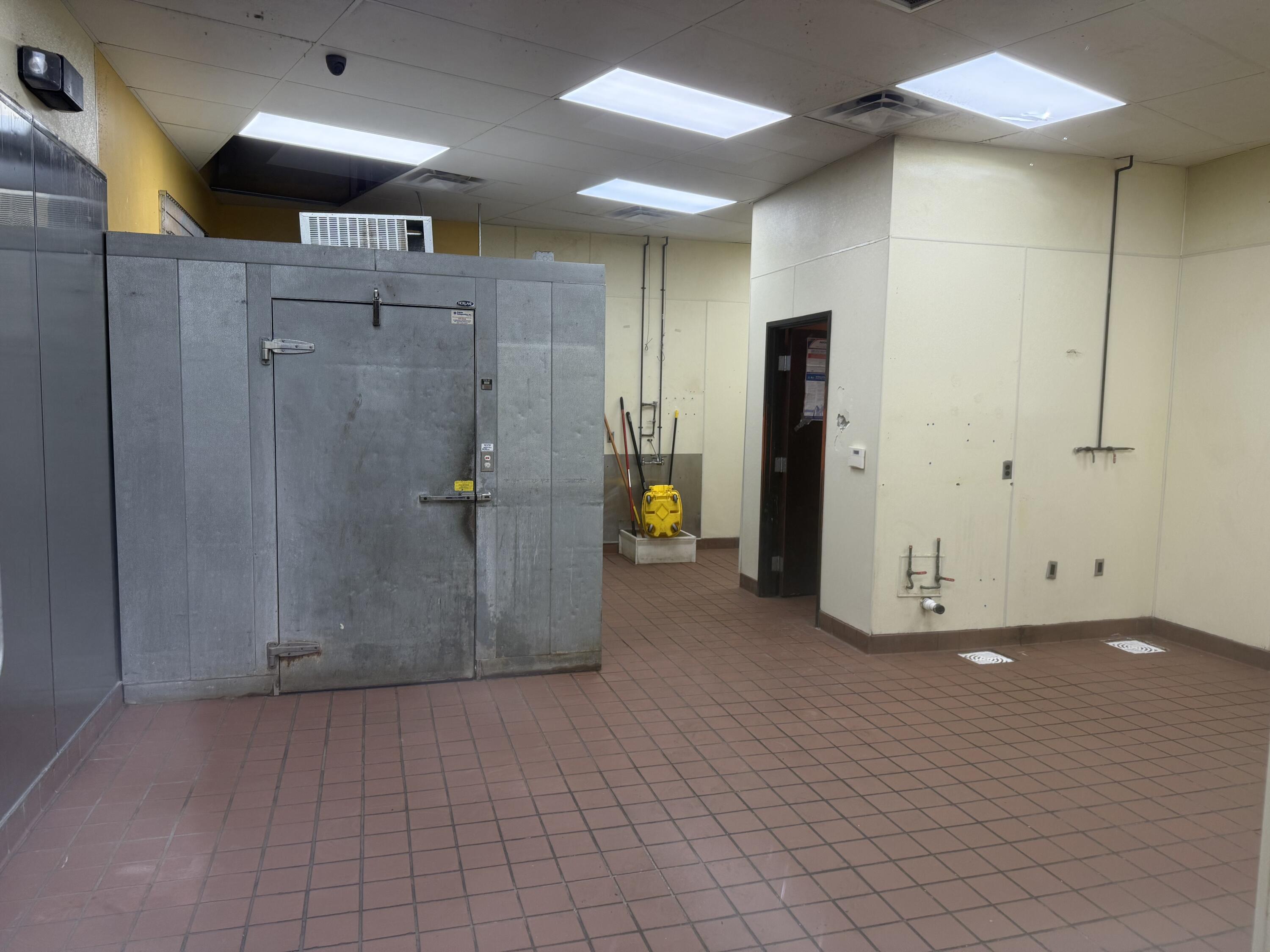 803 Belsly Boulevard Property Photo 12