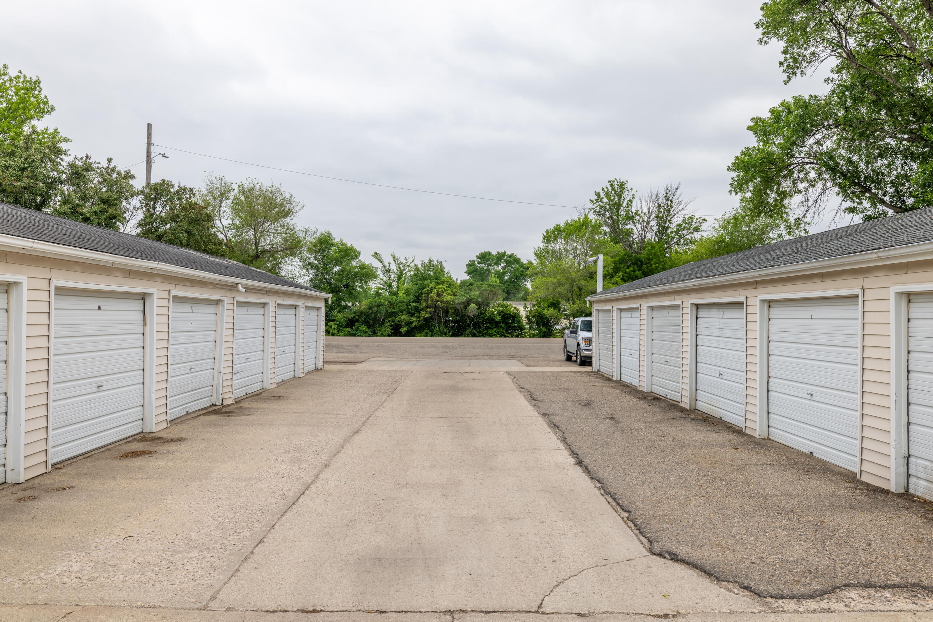 1676 9th Street N Property Photo 4