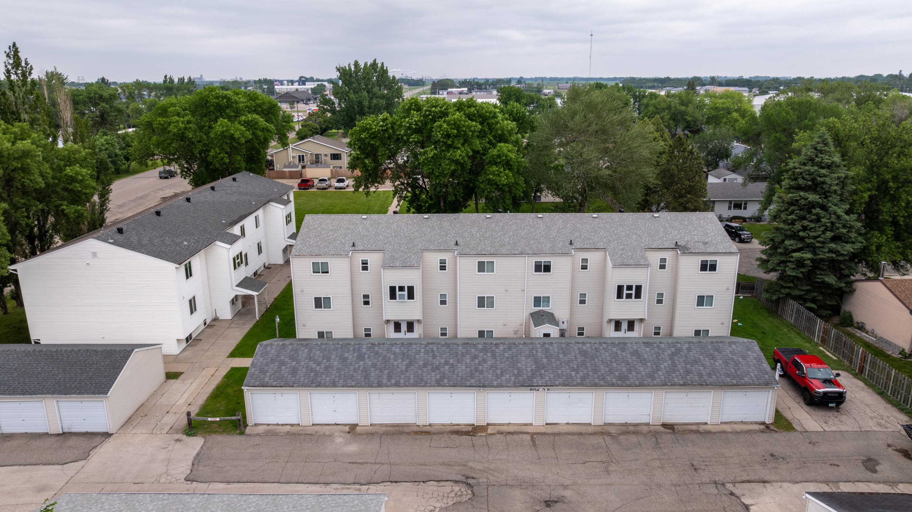 1676 9th Street N Property Photo 8