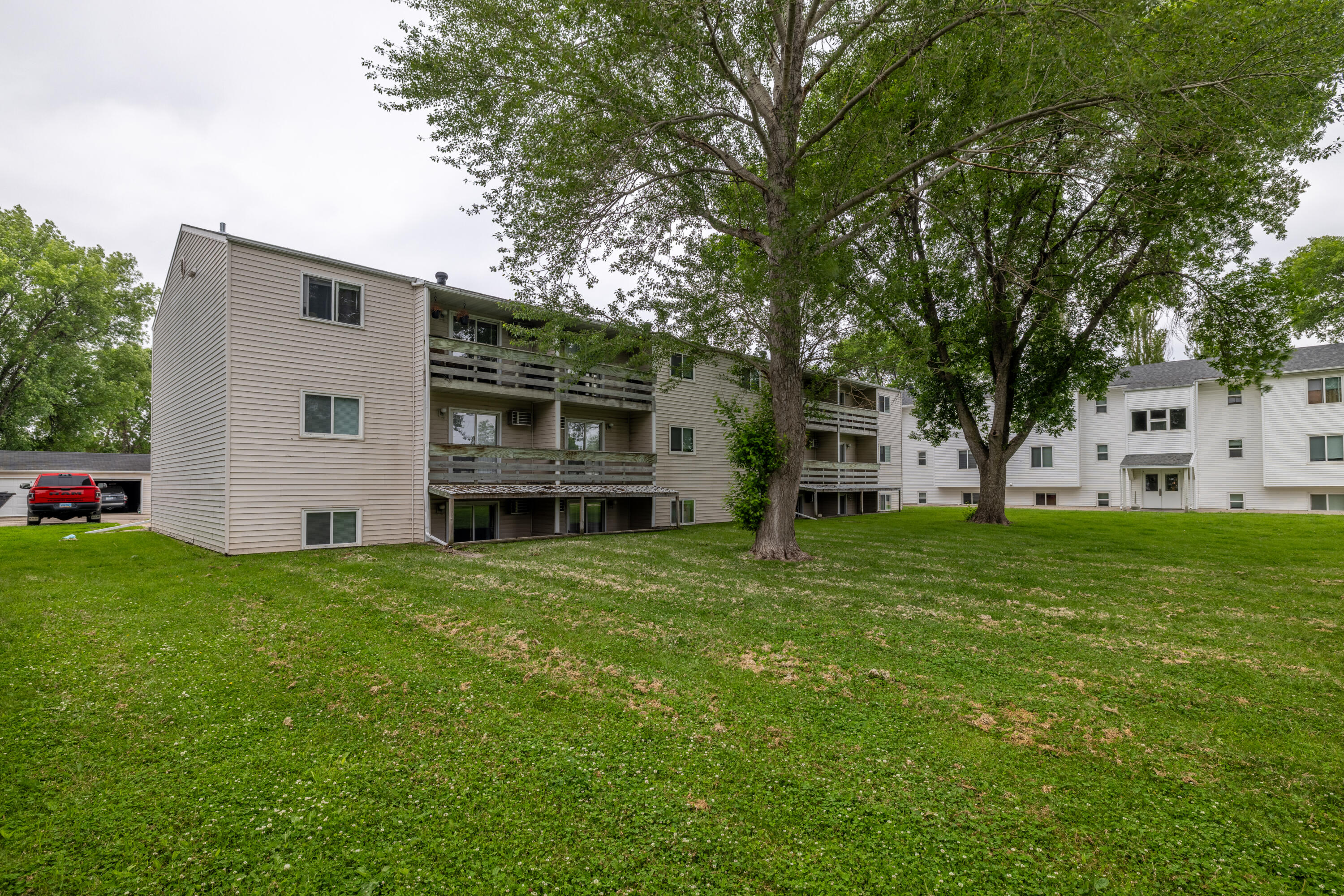 1676 9th Street N Property Photo 9