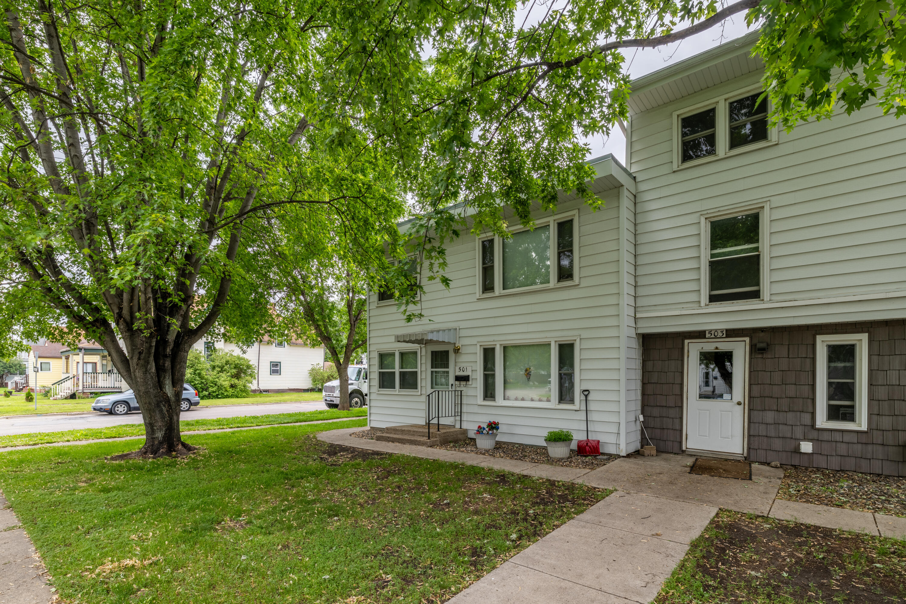503 6th Street N Property Photo 2