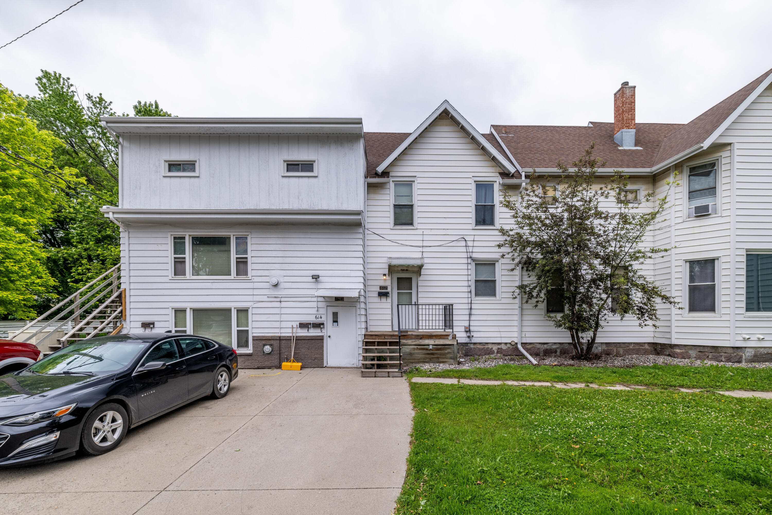 503 6th Street N Property Photo 3