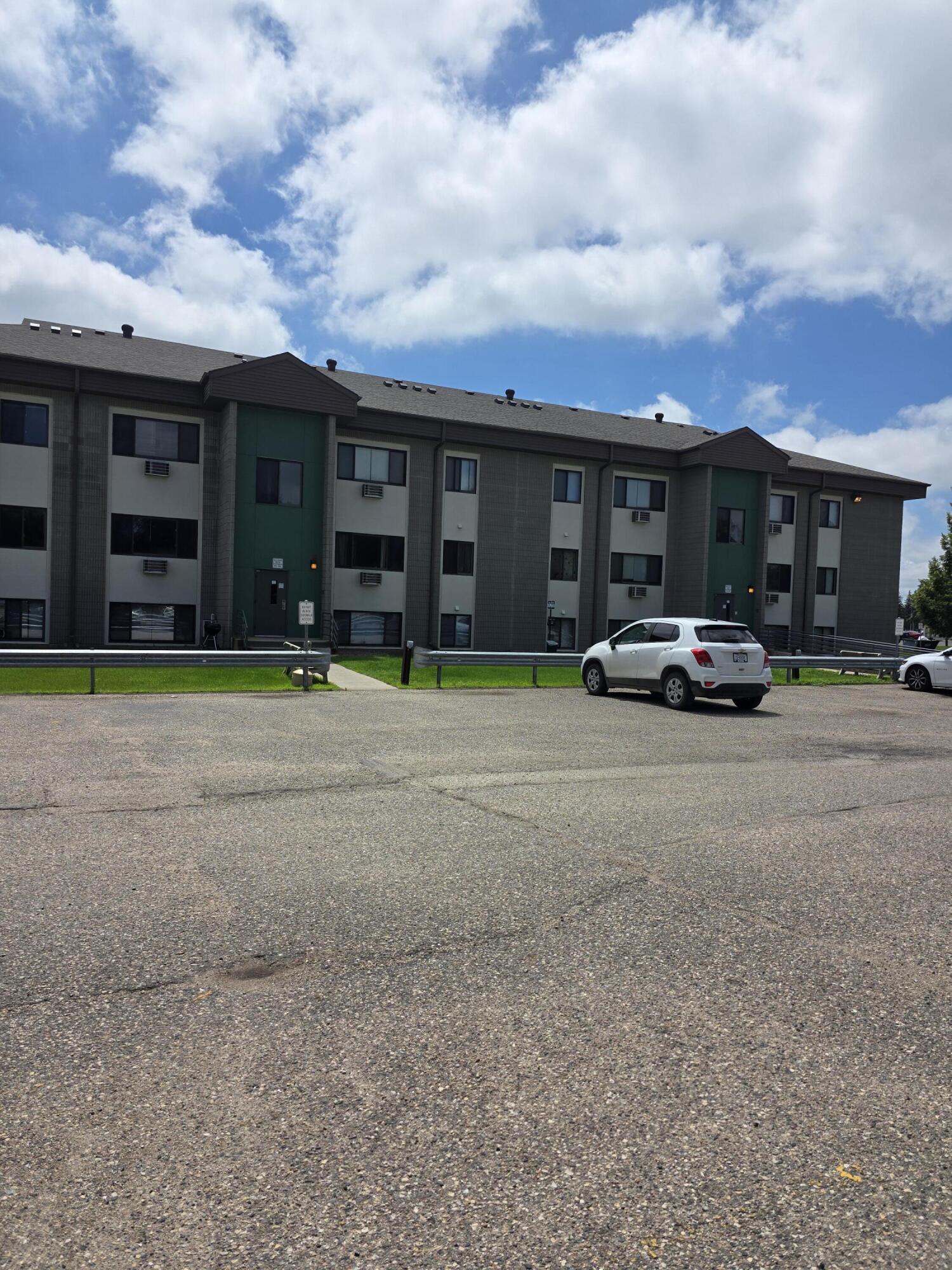 1627 7th Street N Property Photo 6