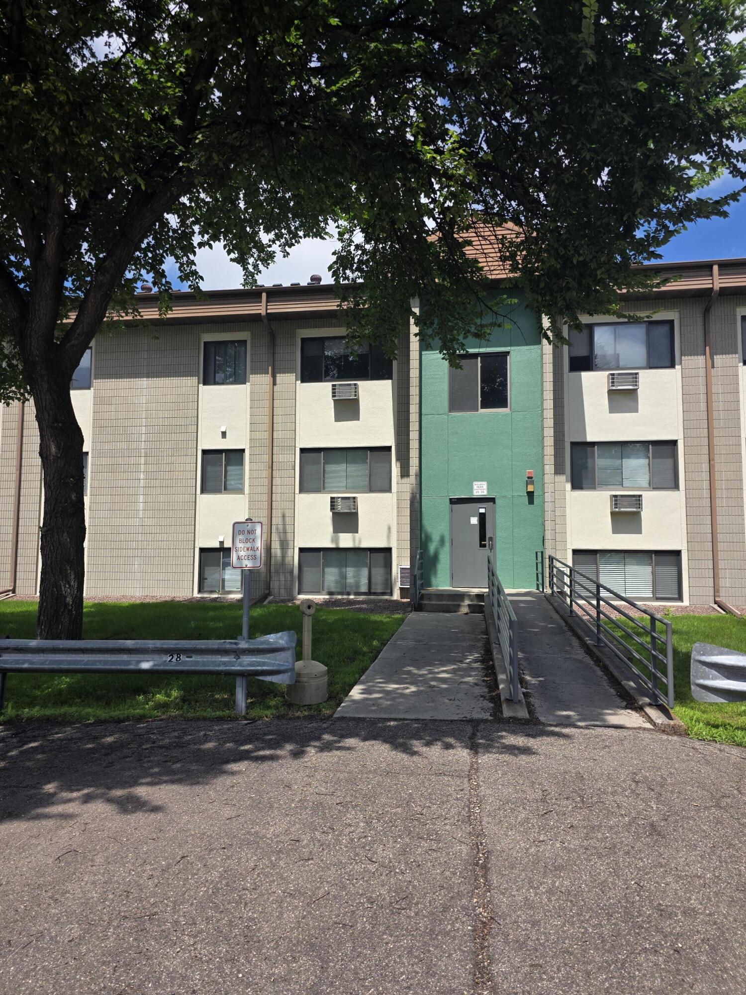 1627 7th Street N Property Photo 9