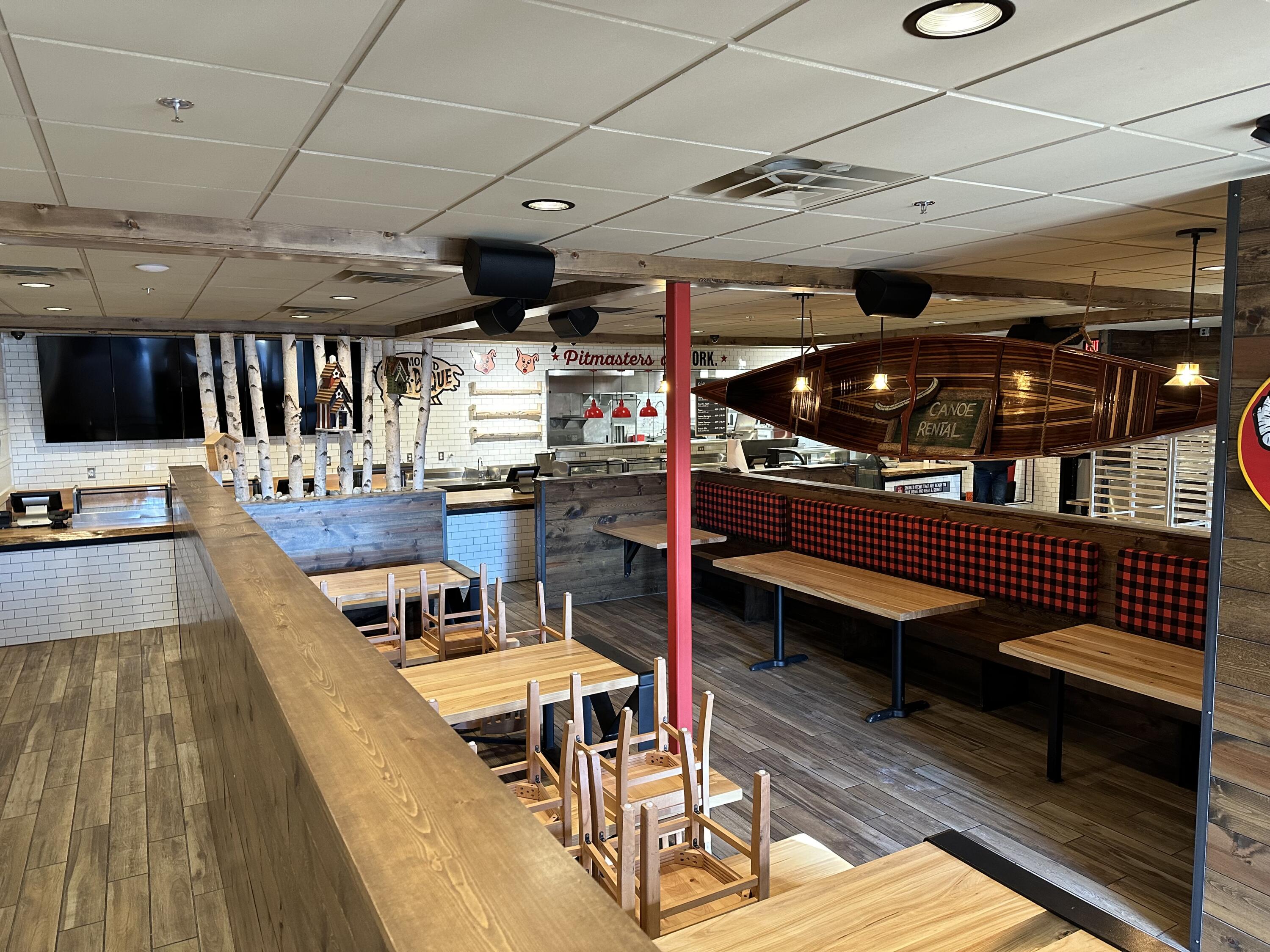 1970 S Columbia Rd Property Photo 2