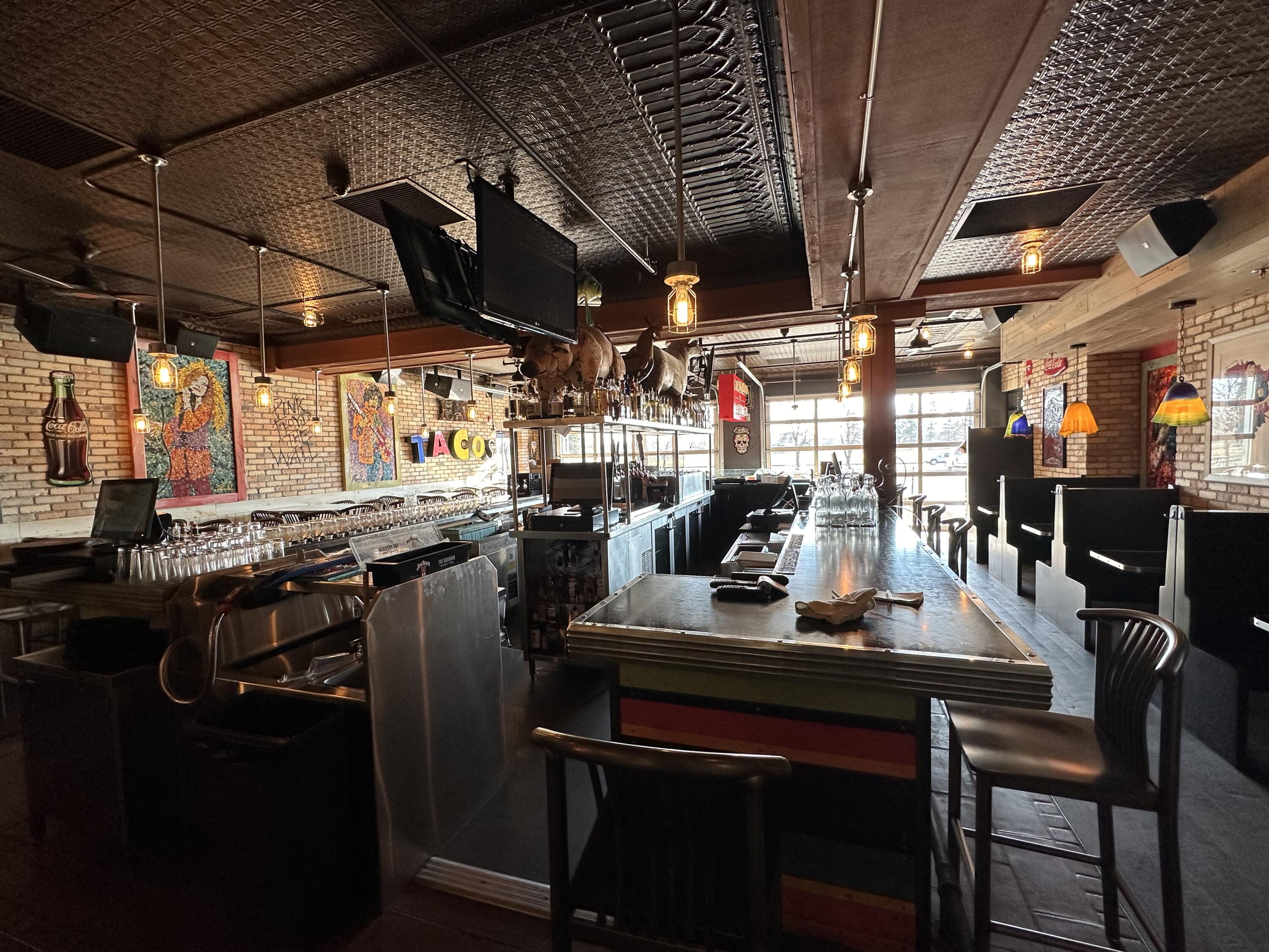 1970 S Columbia Rd Property Photo 6