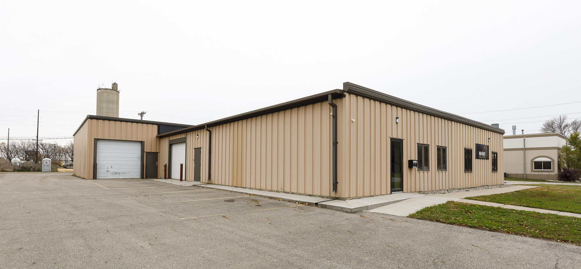 515 19th Street N Property Photo 2