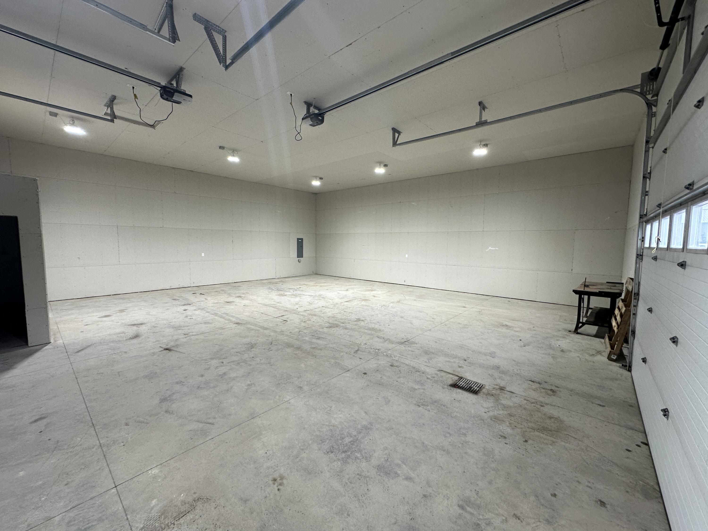 9775 Industrial Drive Property Photo 4