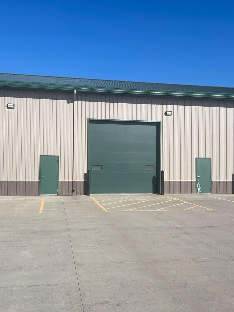 2740 4th Avenue Nw Property Photo 2