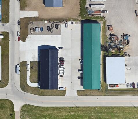 2740 4th Avenue Nw Property Photo 3