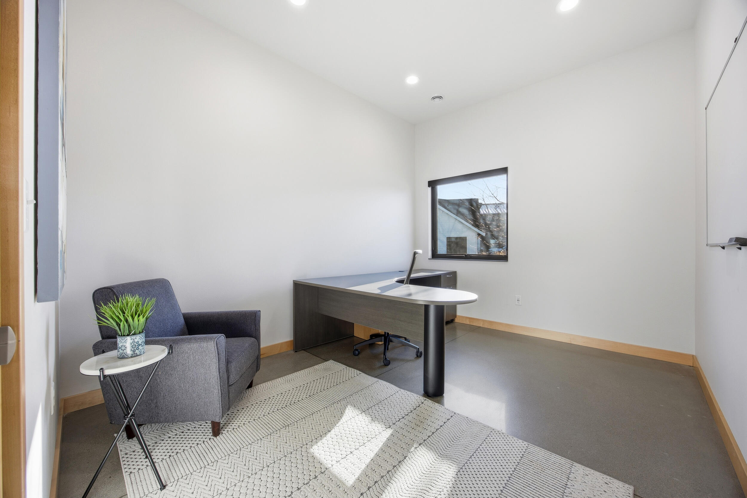 3267 Oak Ridge Loop E Property Photo 5