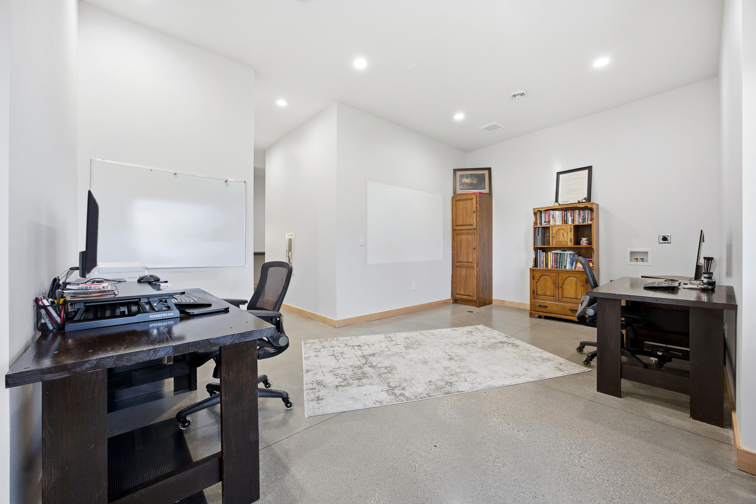 3267 Oak Ridge Loop E Property Photo 10