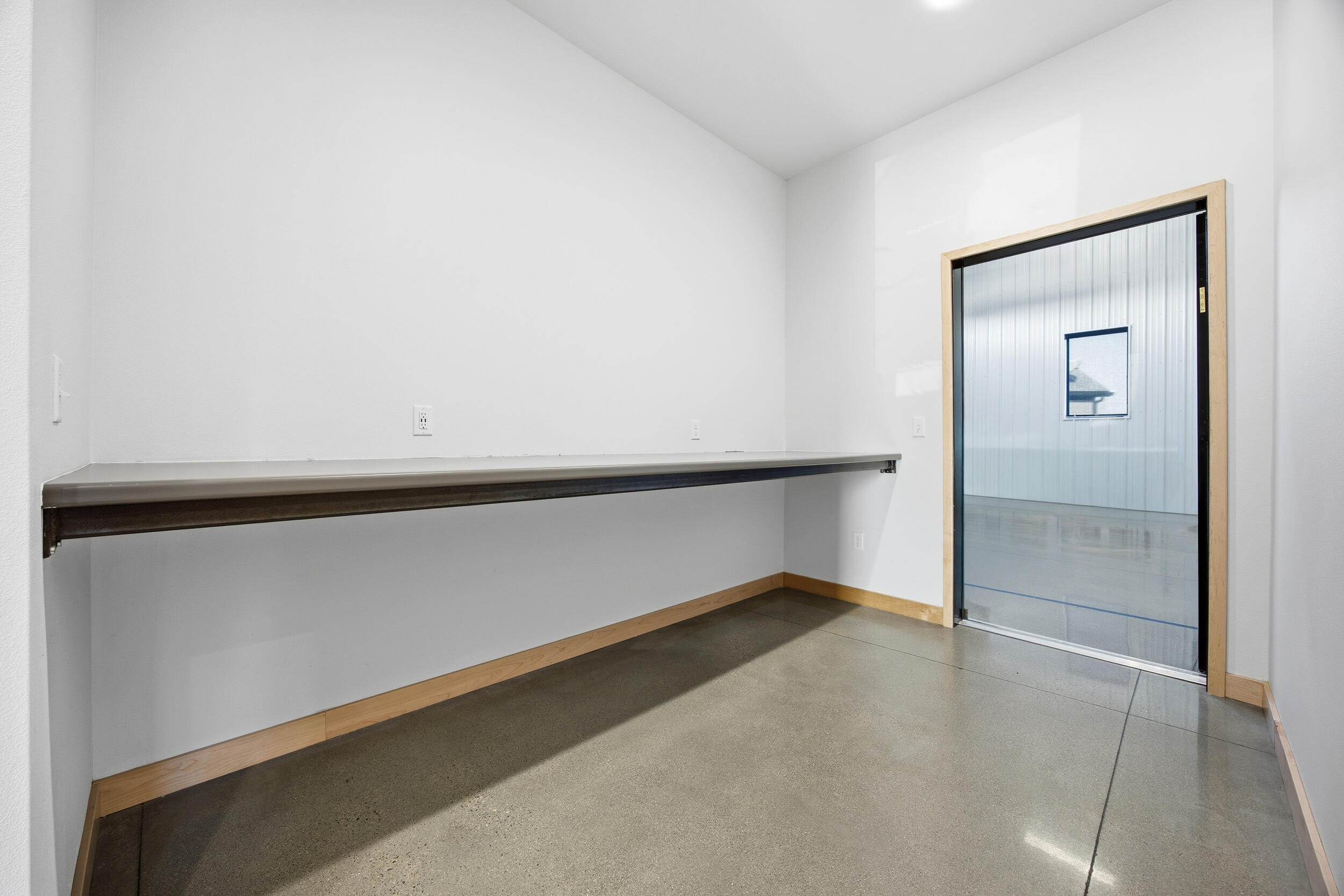 3267 Oak Ridge Loop E Property Photo 14