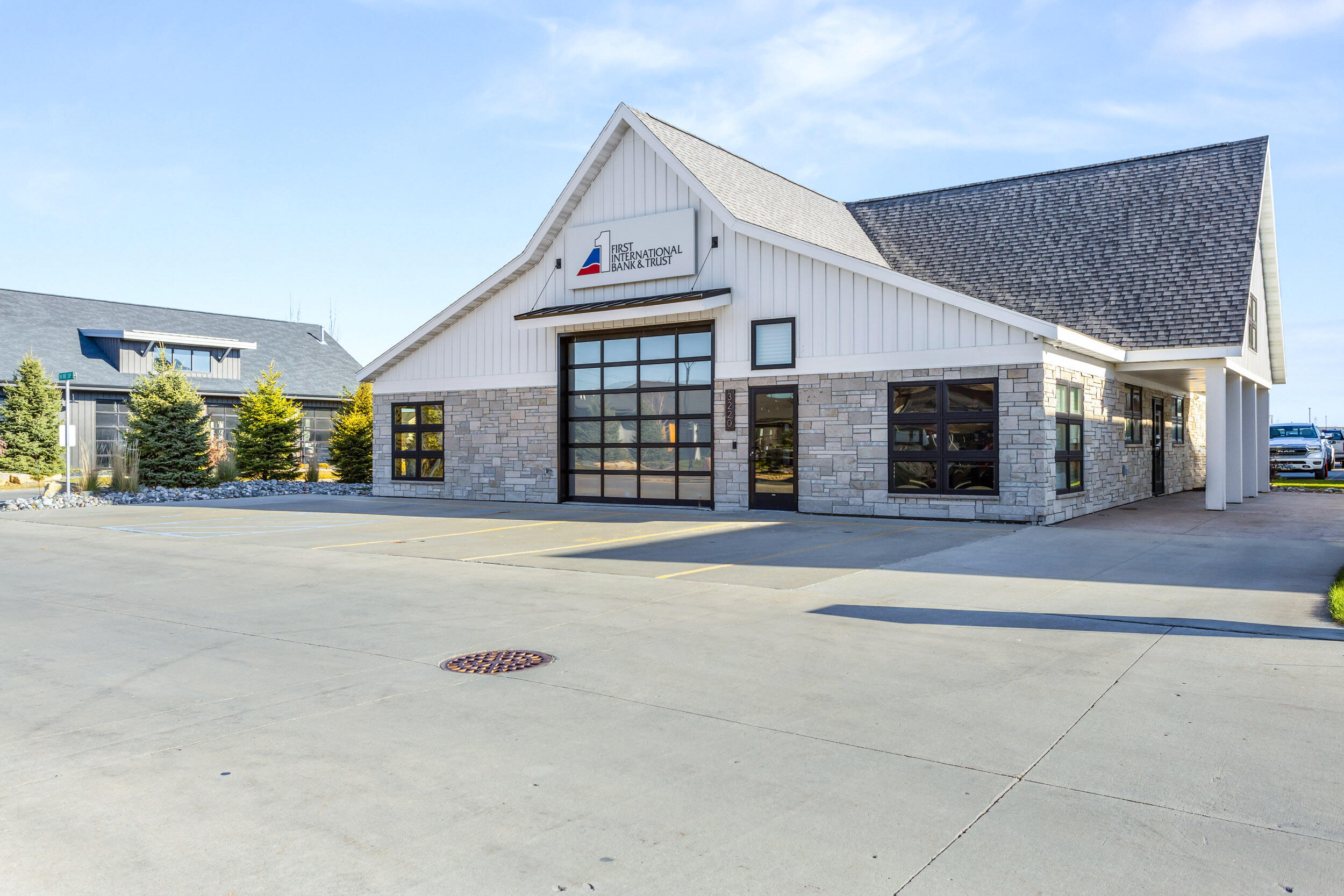 3220 Oak Ridge Loop E Property Photo 5