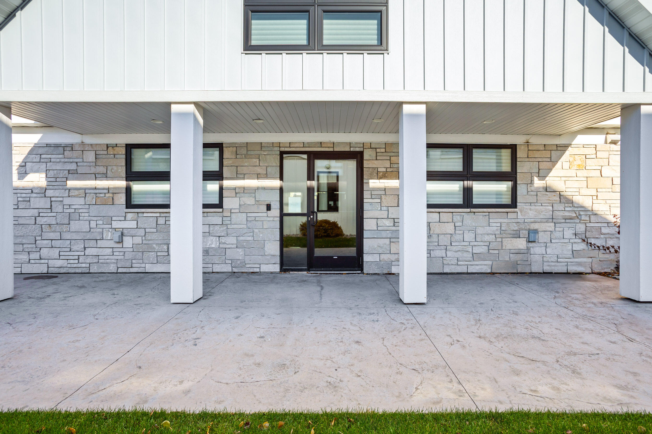 3220 Oak Ridge Loop E Property Photo 7