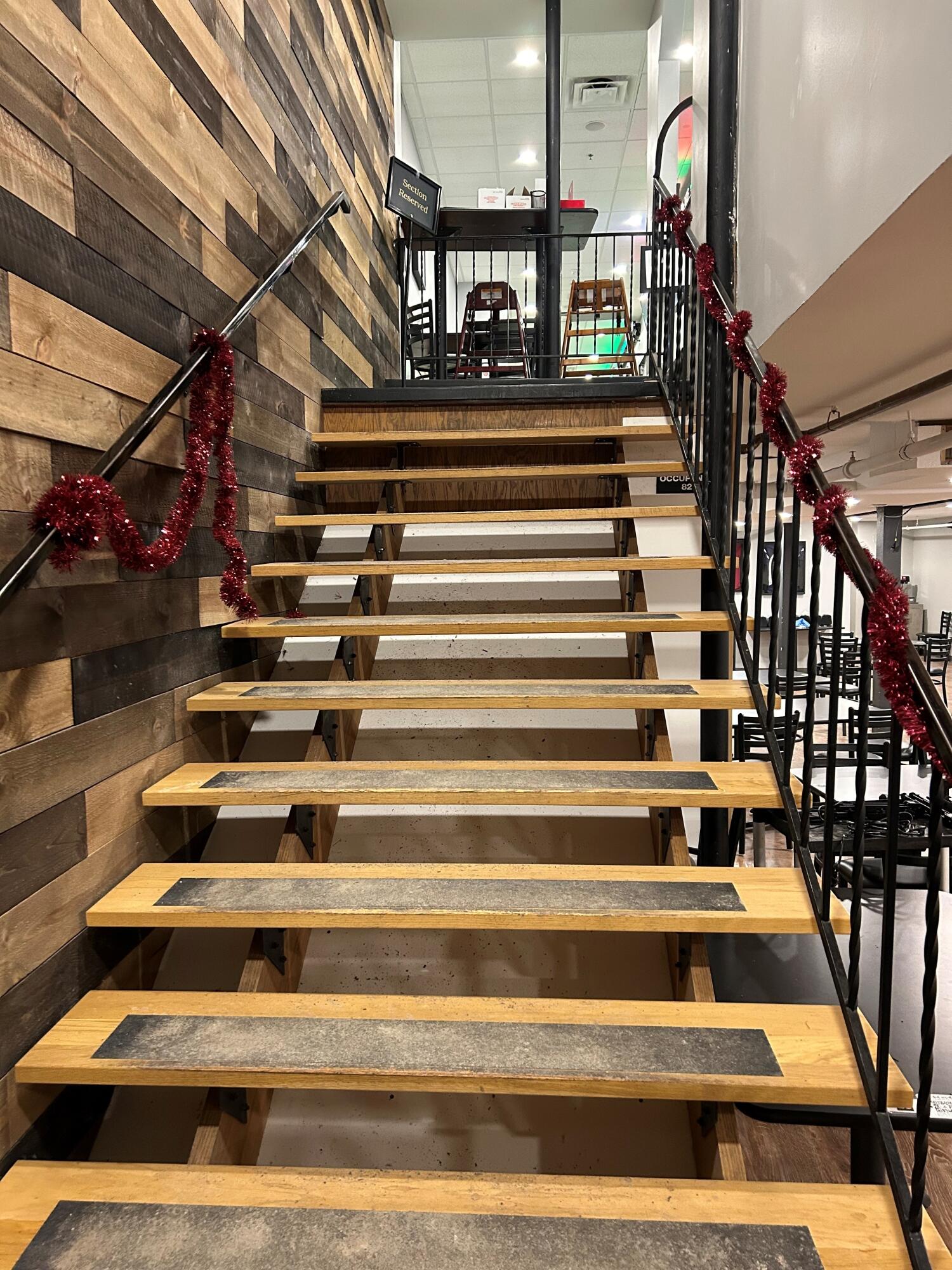 228 Broadway N Property Photo 9