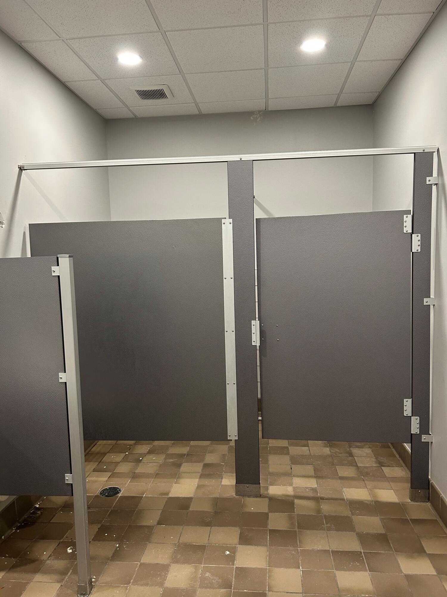 228 Broadway N Property Photo 10