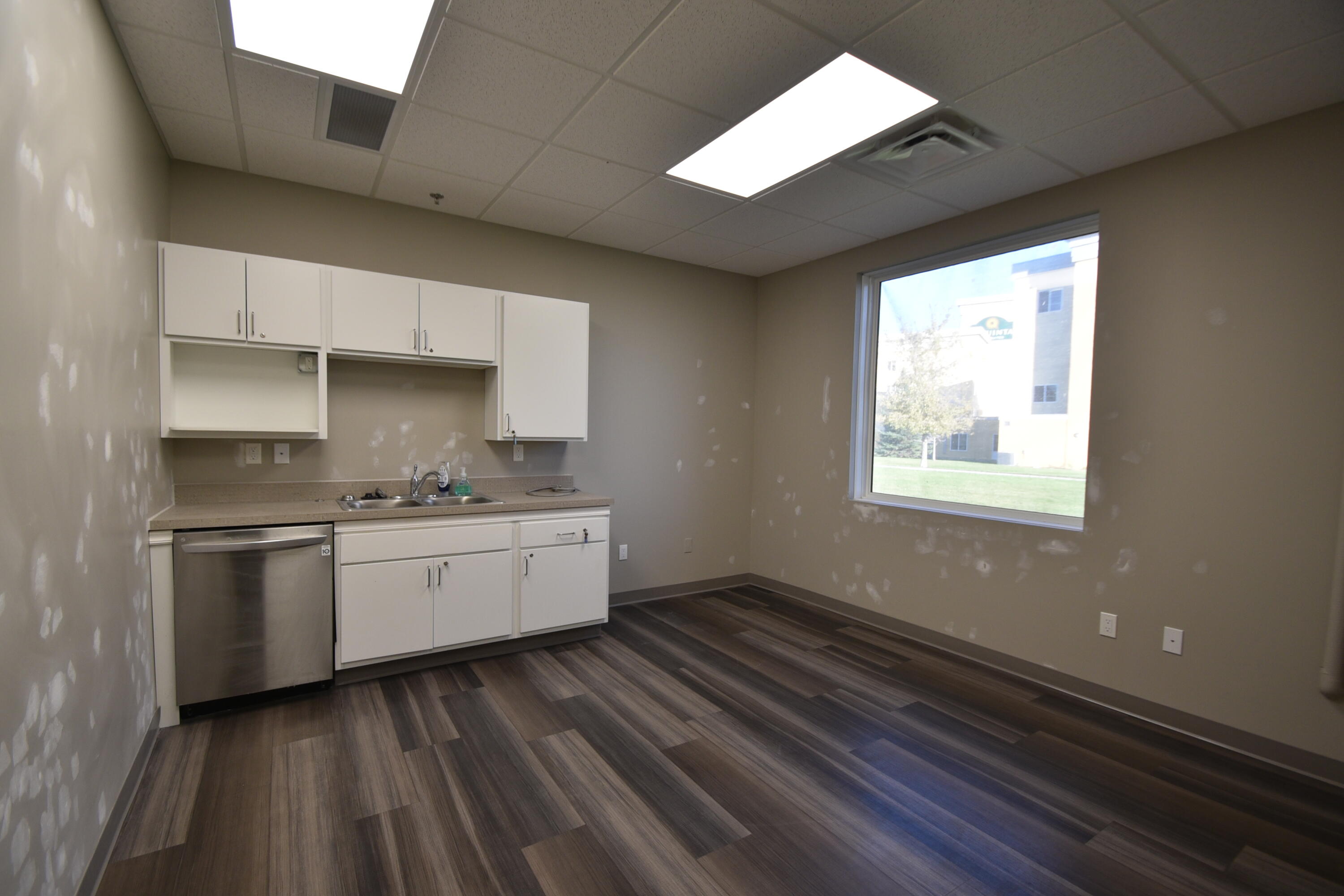 4725 Amber Valley Parkway S Property Photo 13