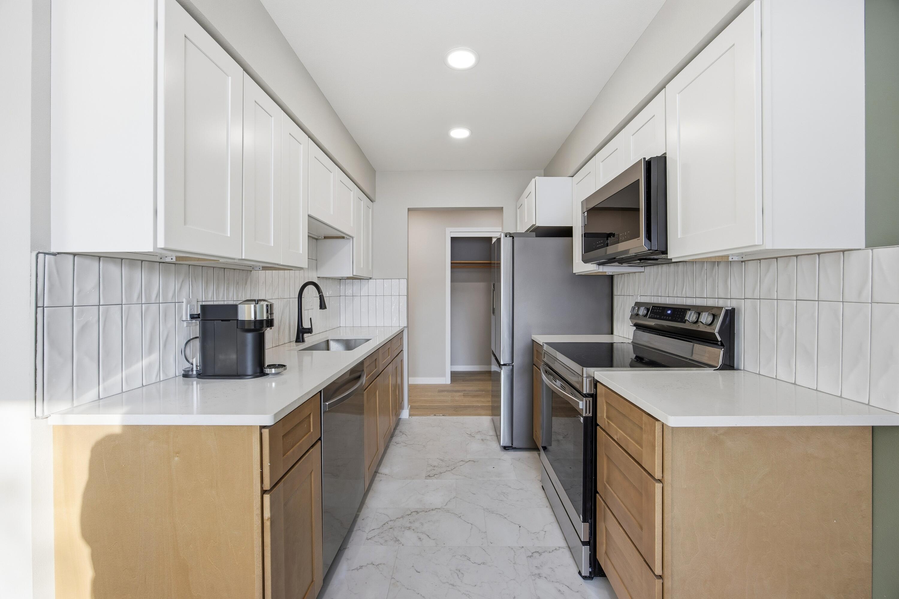 821 7th Avenue N Property Photo 3