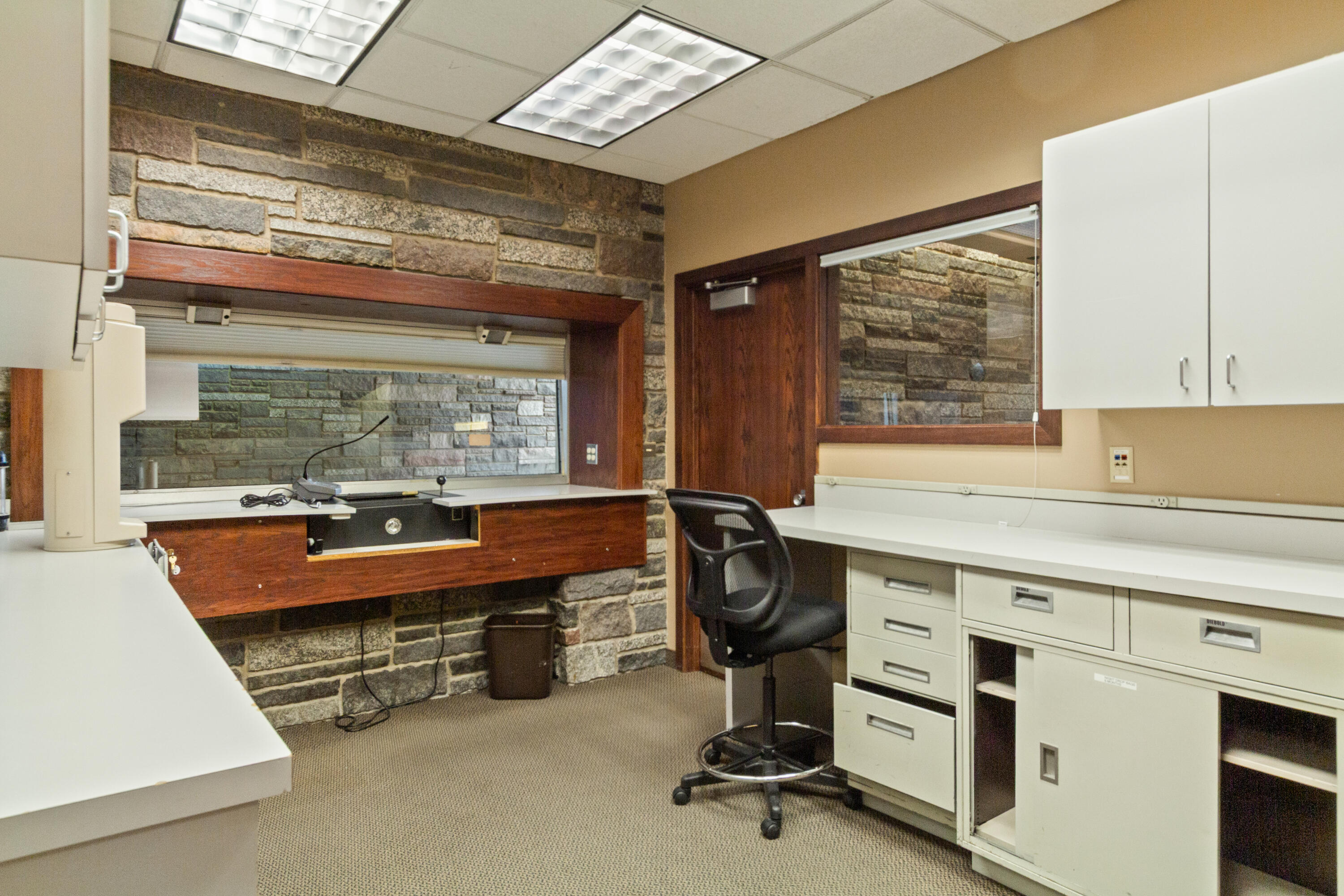 17 1st Avenue Sw Property Photo 12