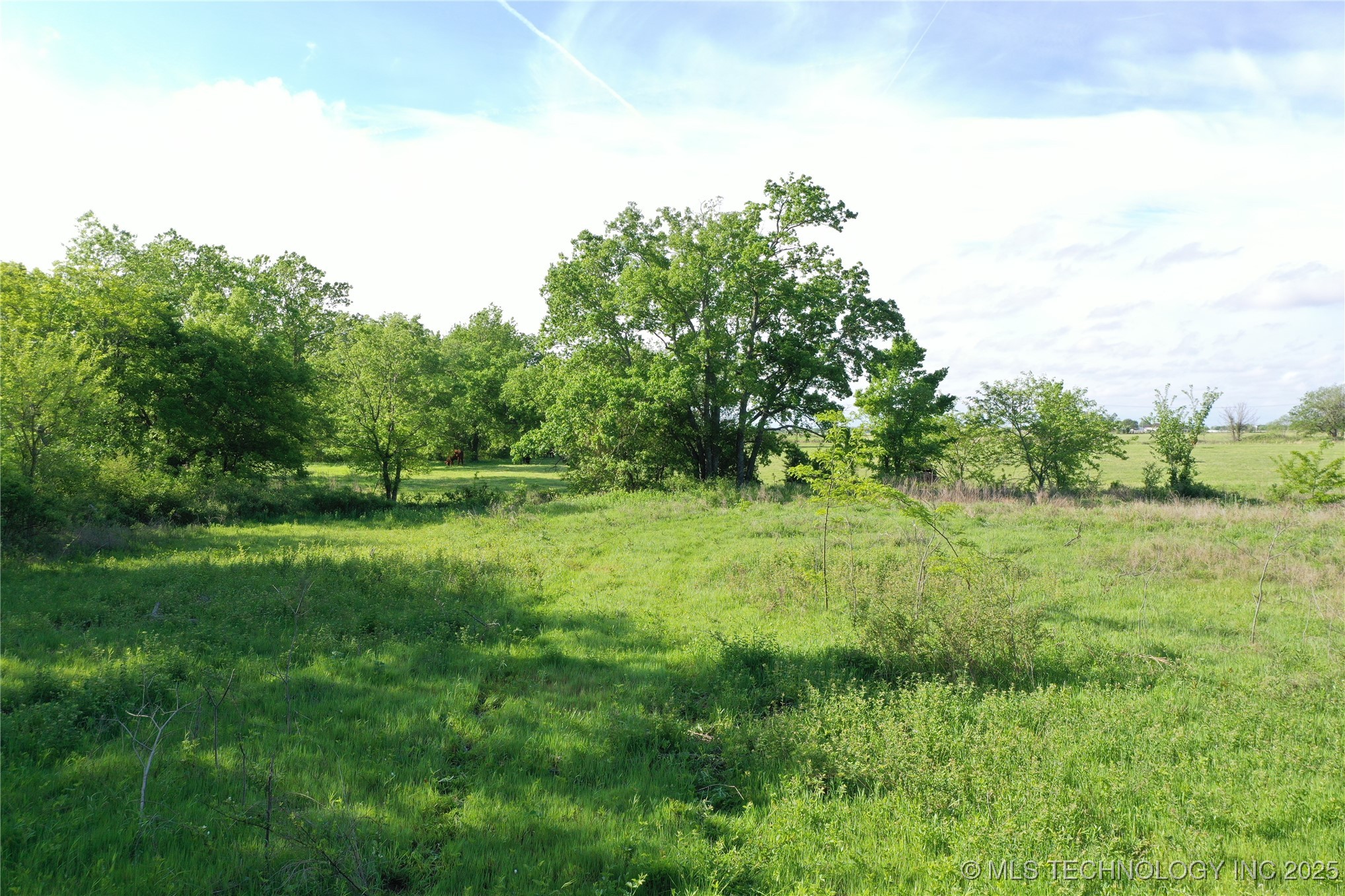 7500 Twin Hills Road Property Photo 1