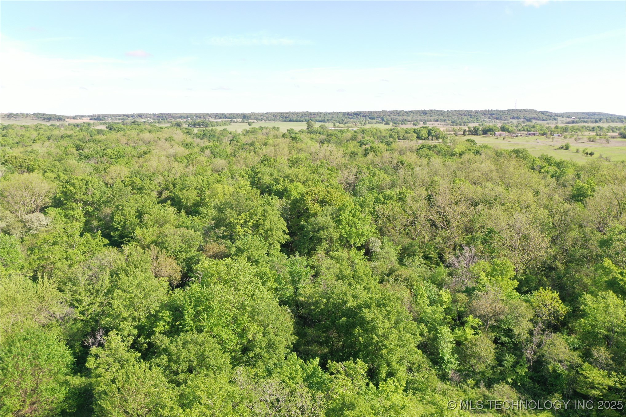 7500 Twin Hills Road Property Photo 5