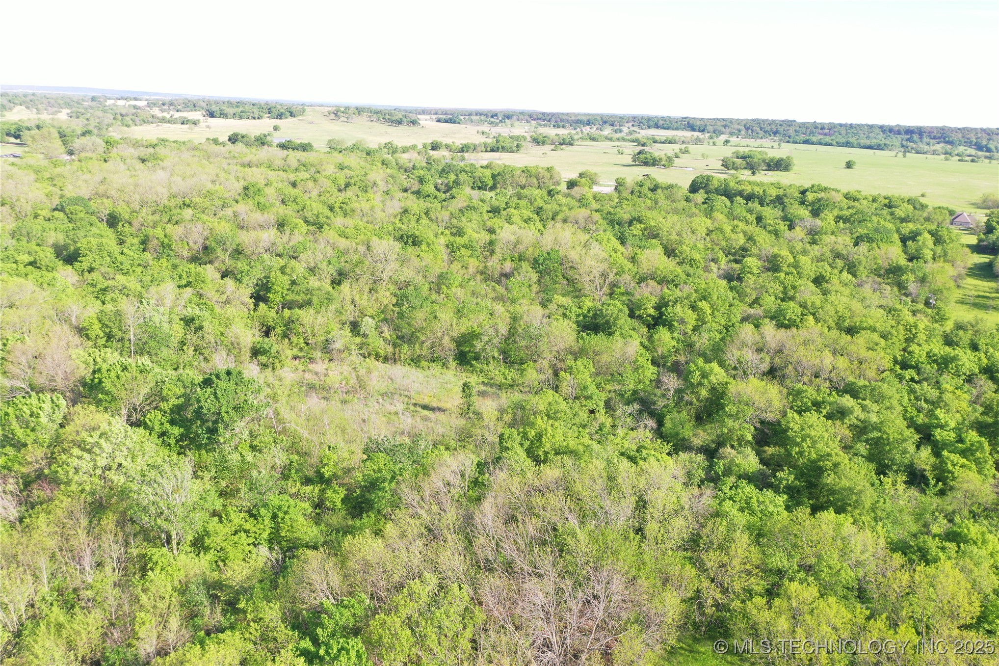 7500 Twin Hills Road Property Photo 11