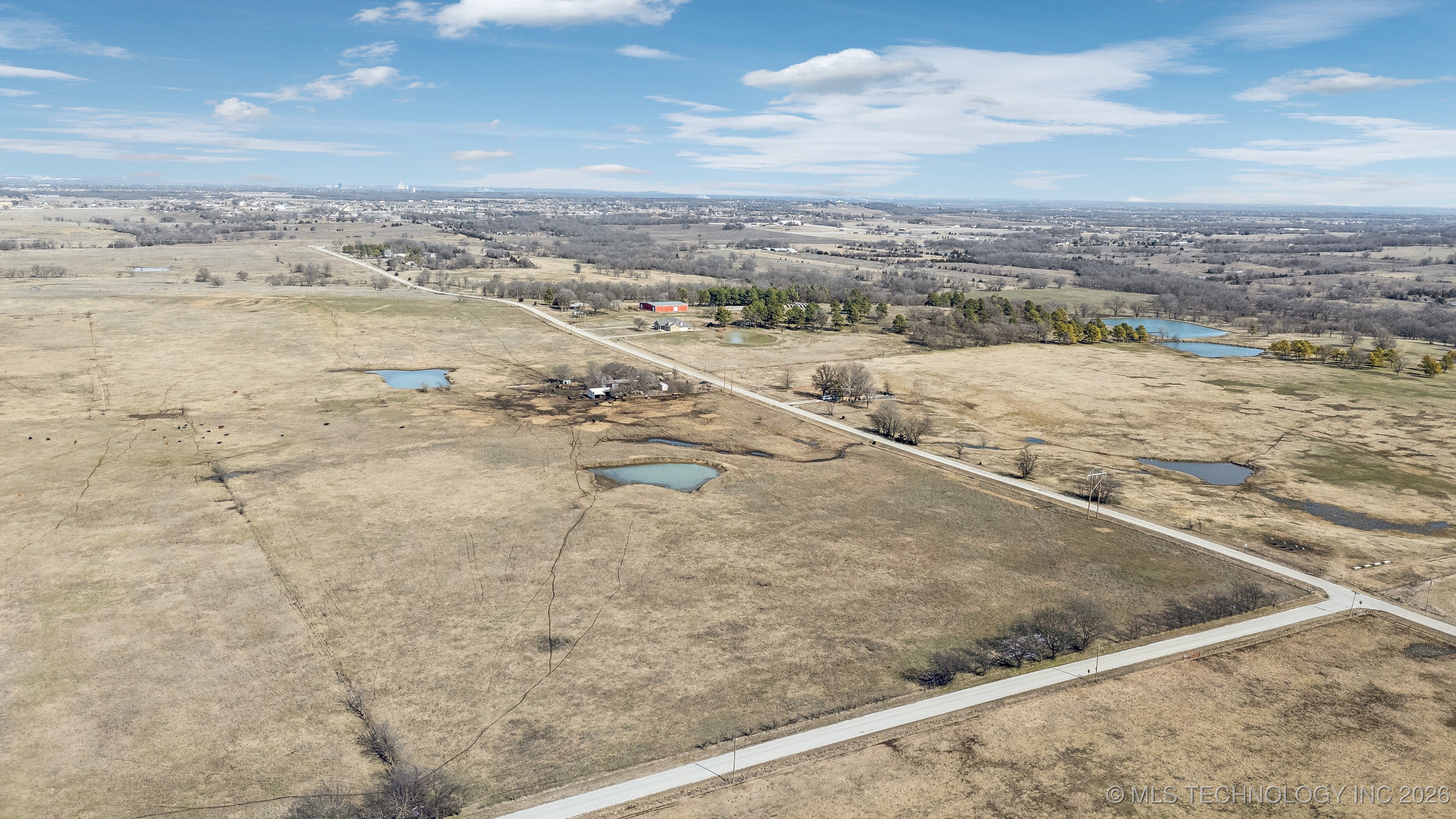 18820 S Elwood Avenue Property Photo 4