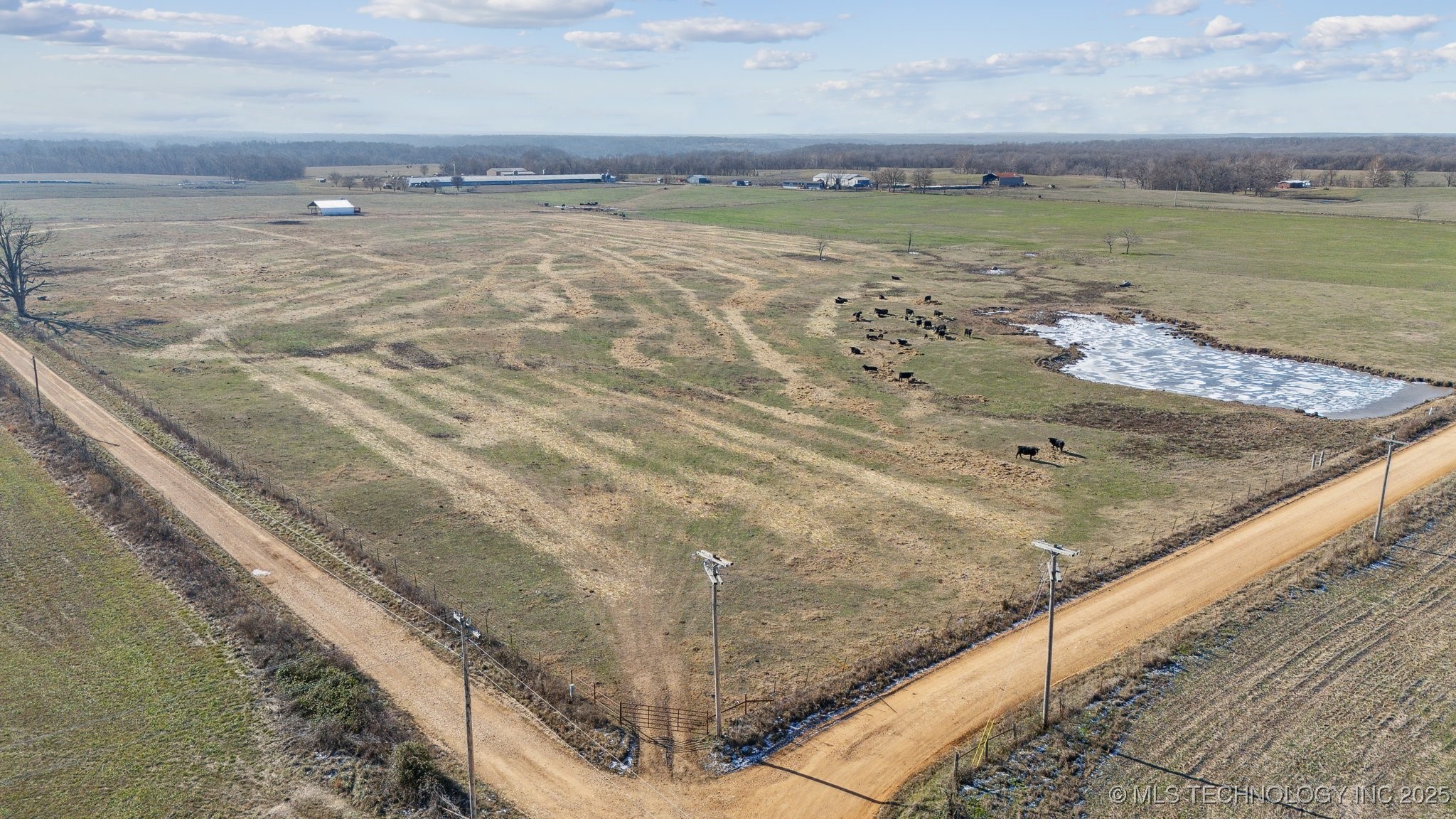 21897 E 458 Road Property Photo 3