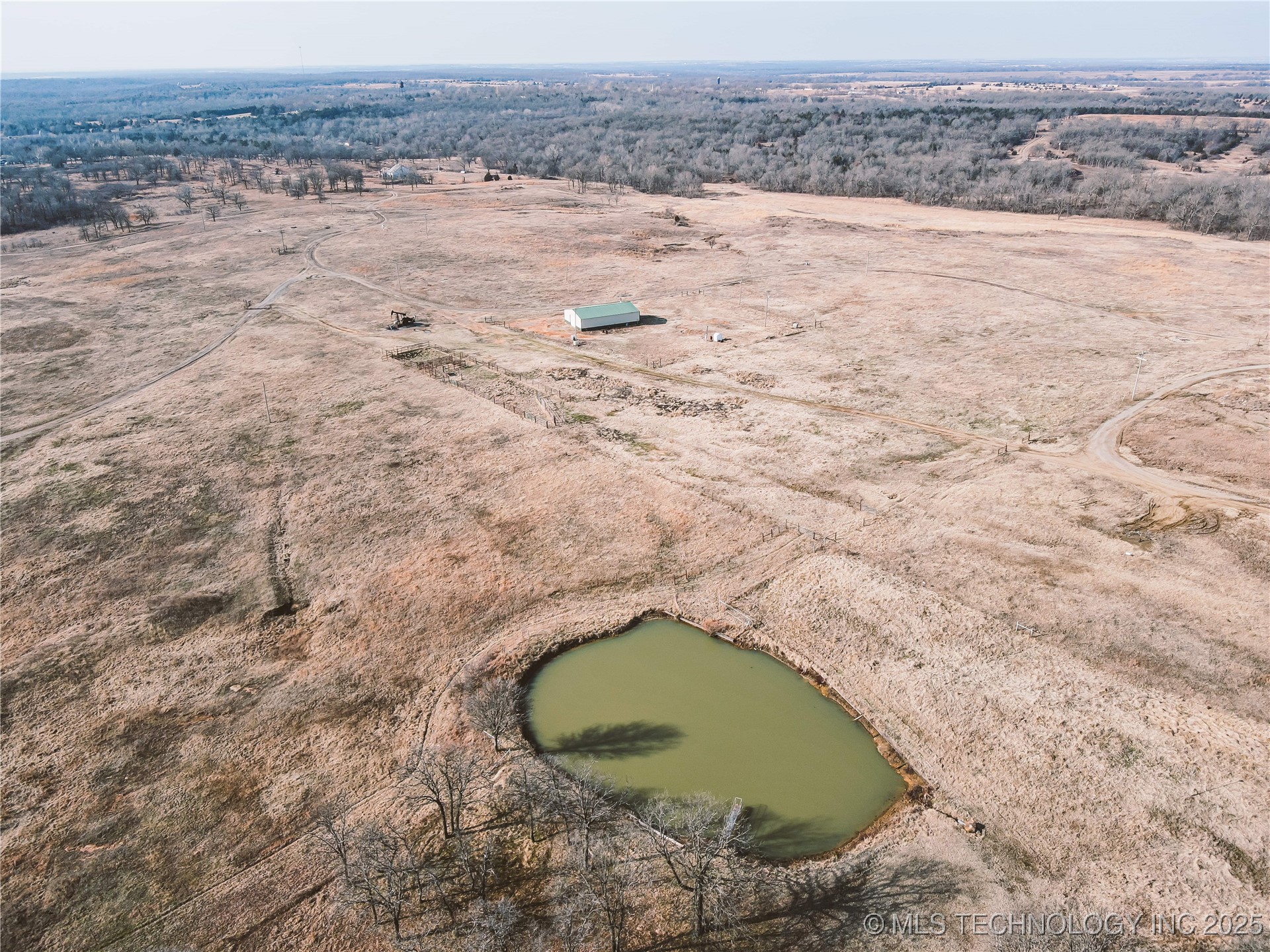 52487 W Hwy 16 Property Photo 5
