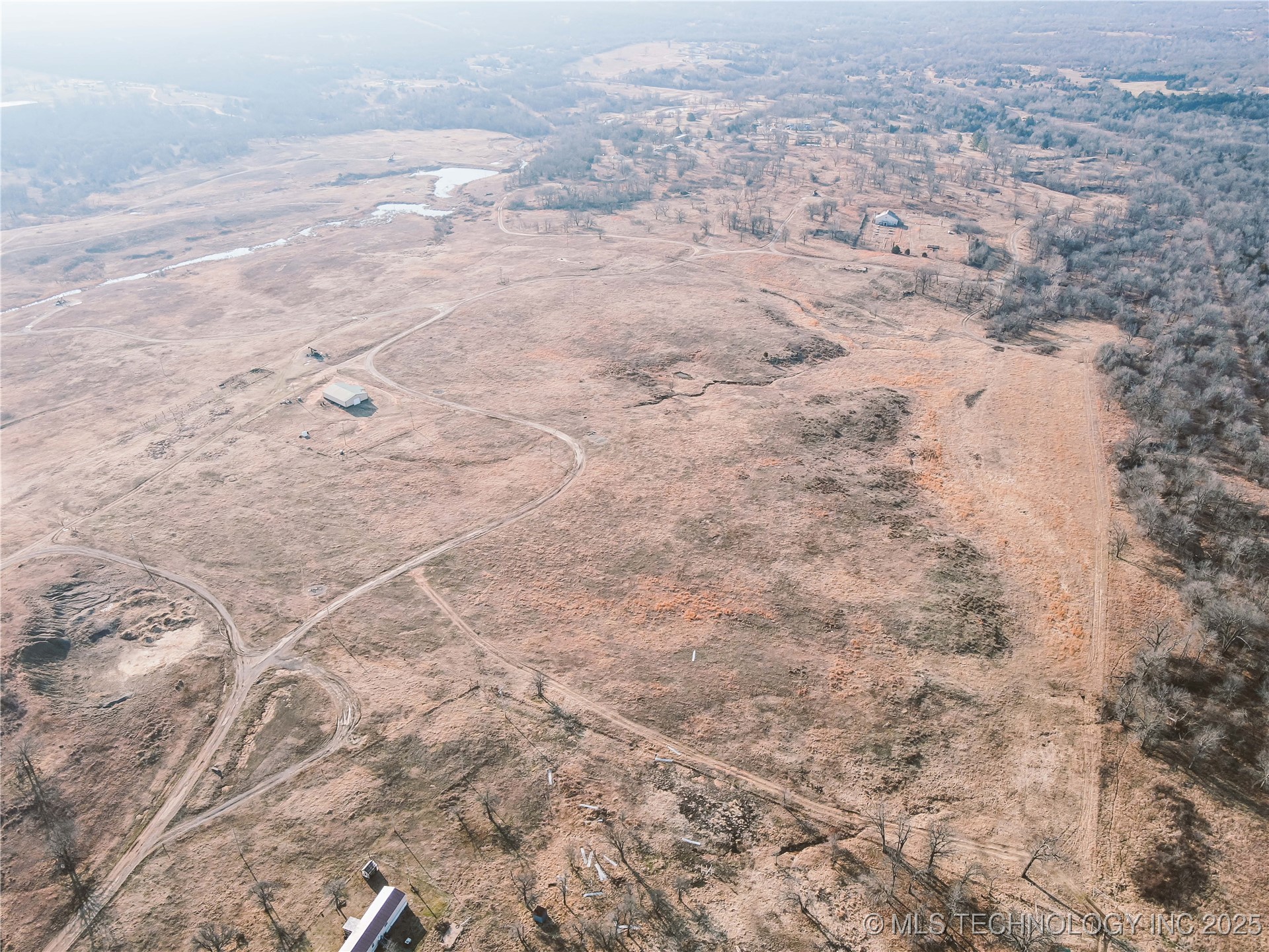 52487 W Hwy 16 Property Photo 6