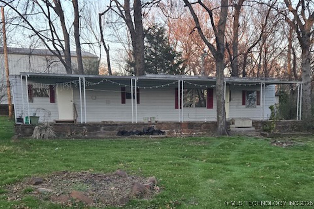 31713 E 724 Road Property Photo 1