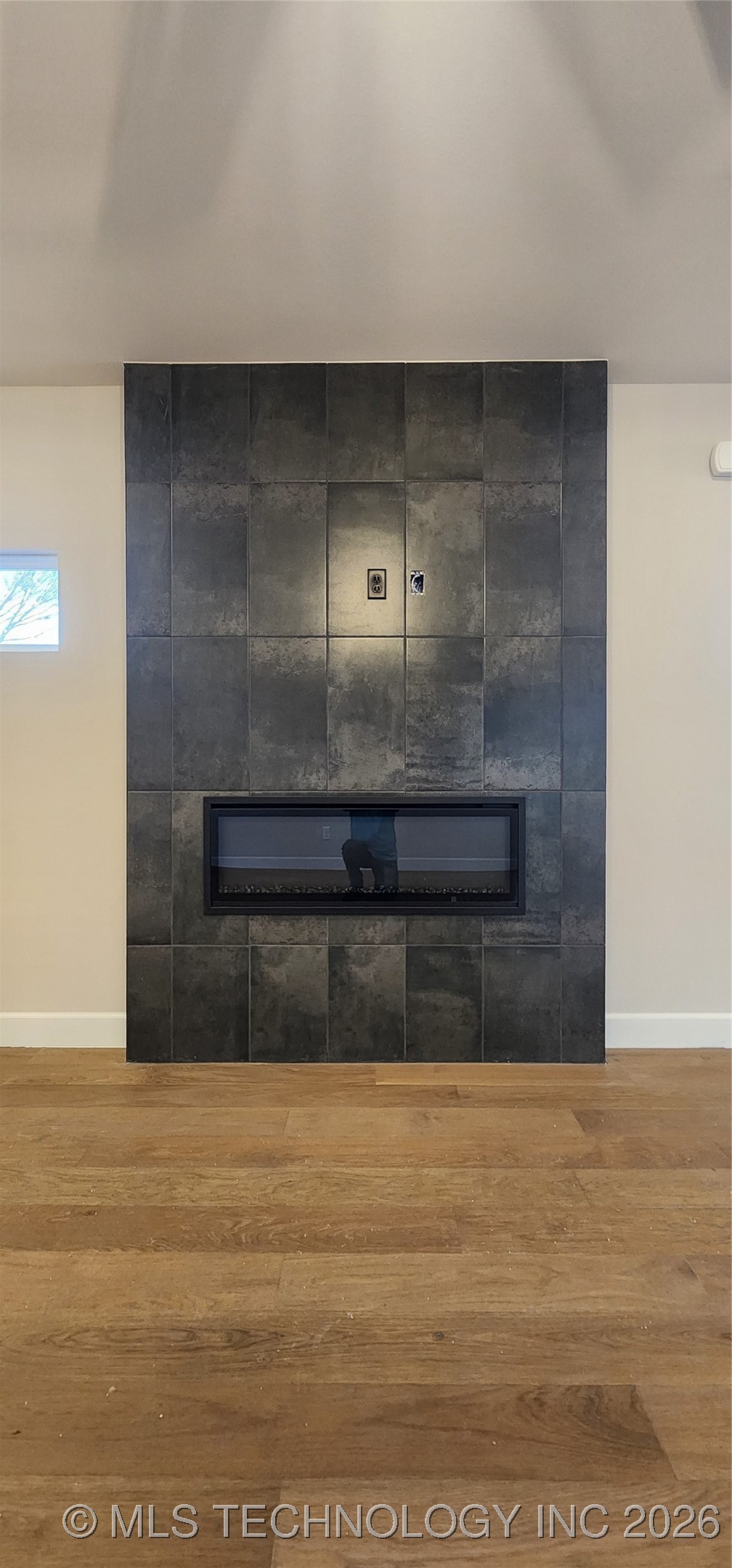 1007 E Delmar Place Property Photo 11