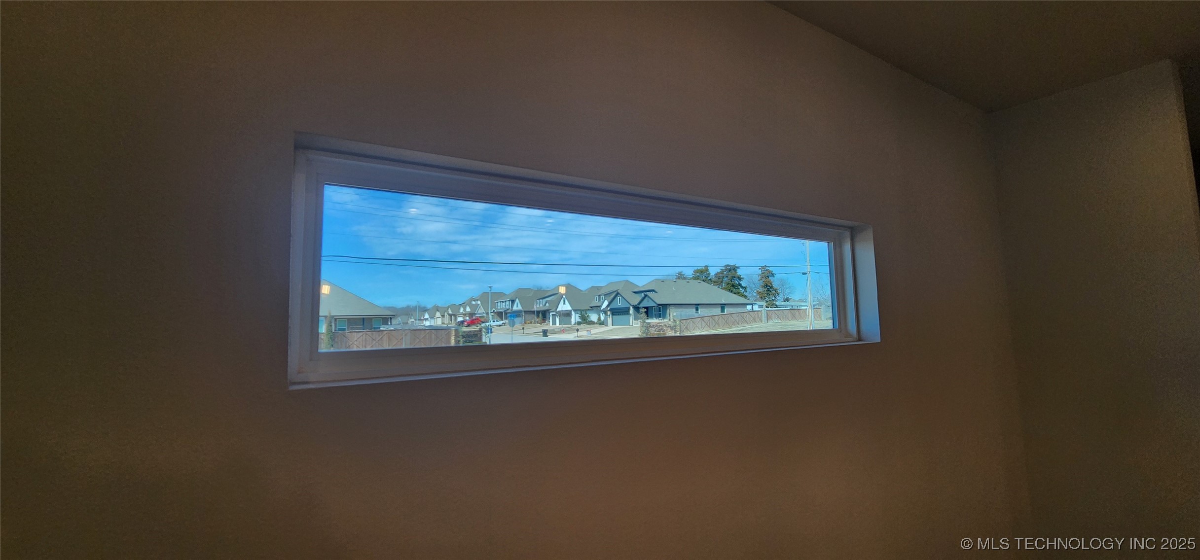 1007 E Delmar Place Property Photo 17