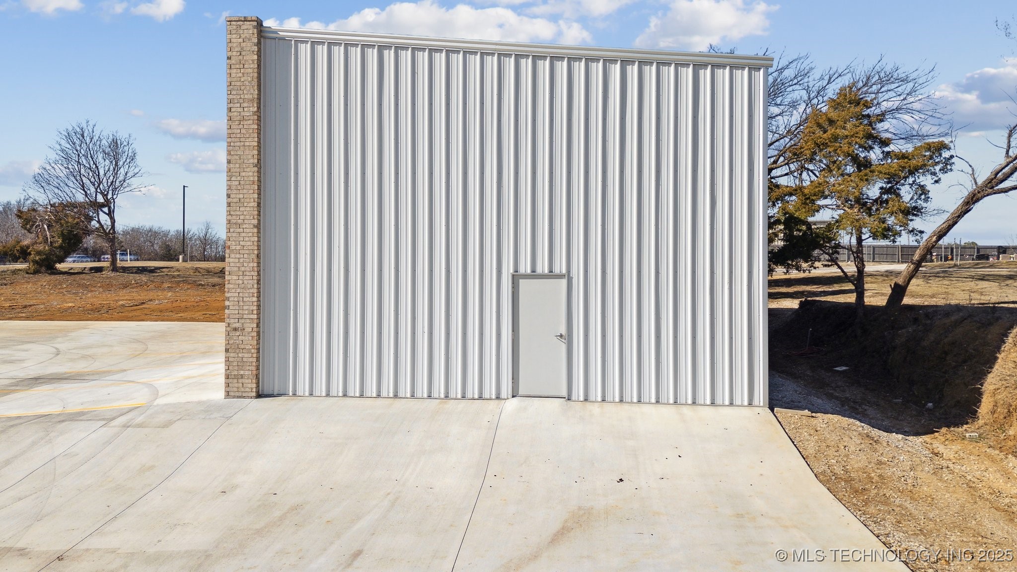 17983 E 116th Street N Property Photo 9