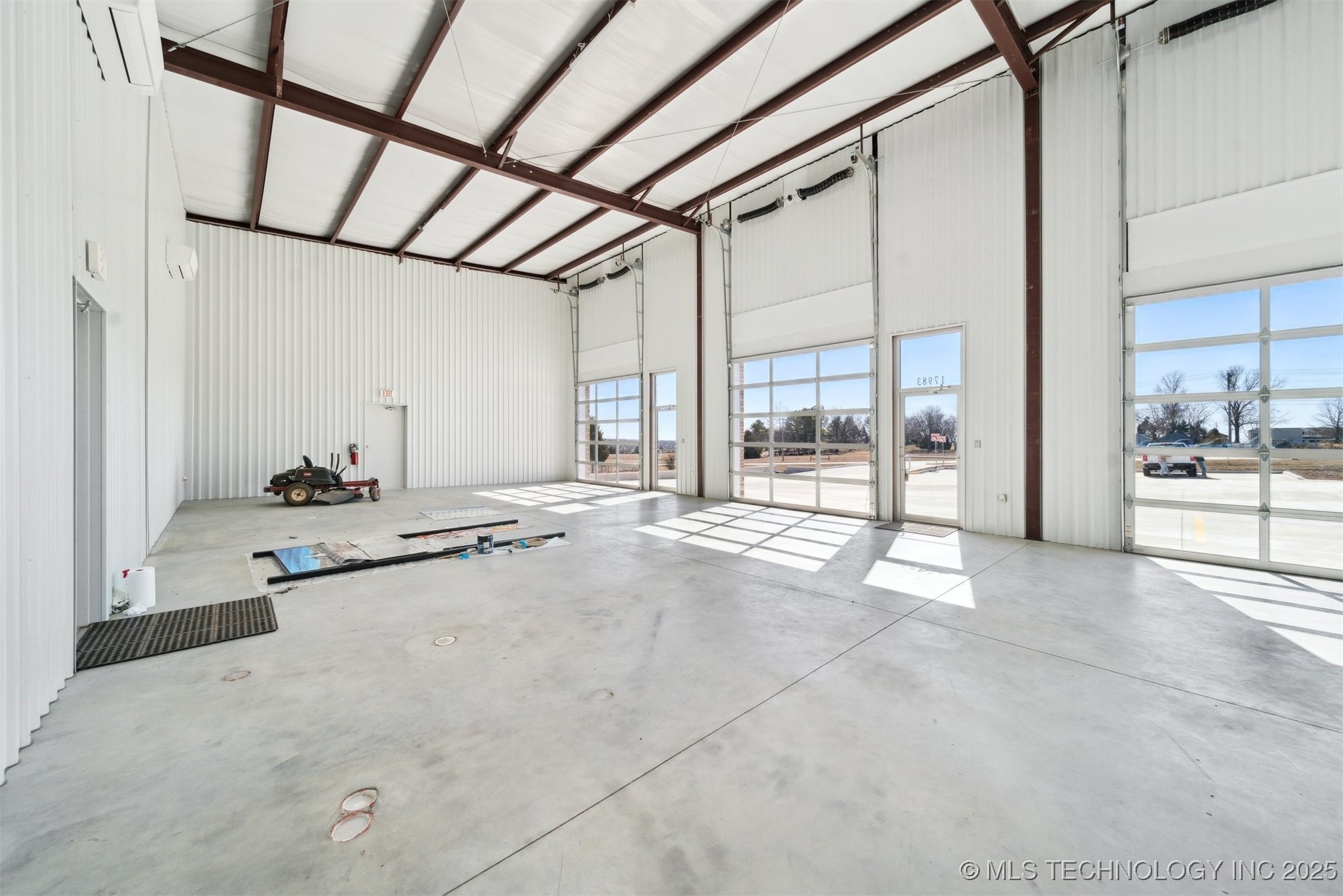 17983 E 116th Street N Property Photo 16