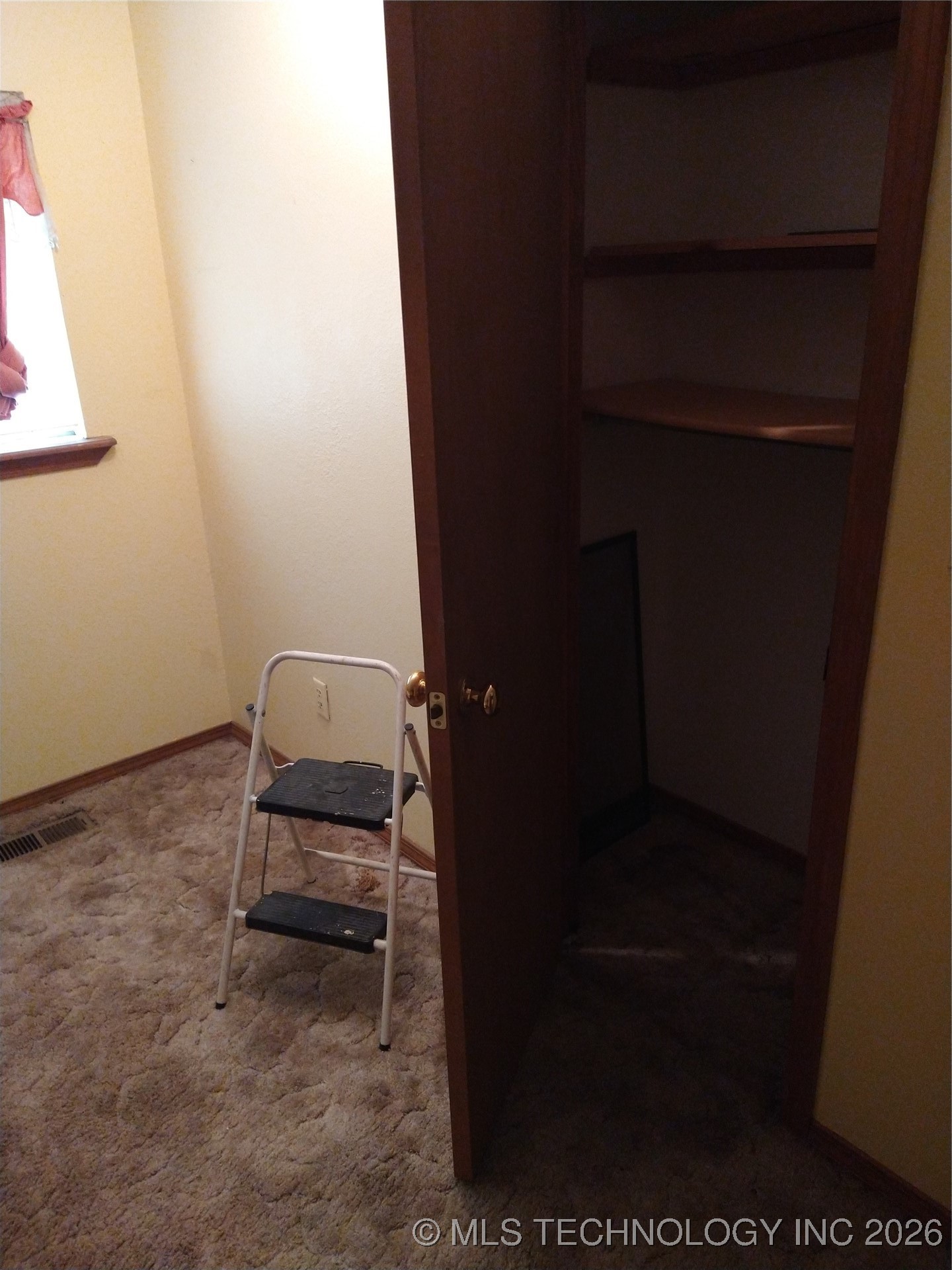 10670 S 4200 Road S Property Photo 13