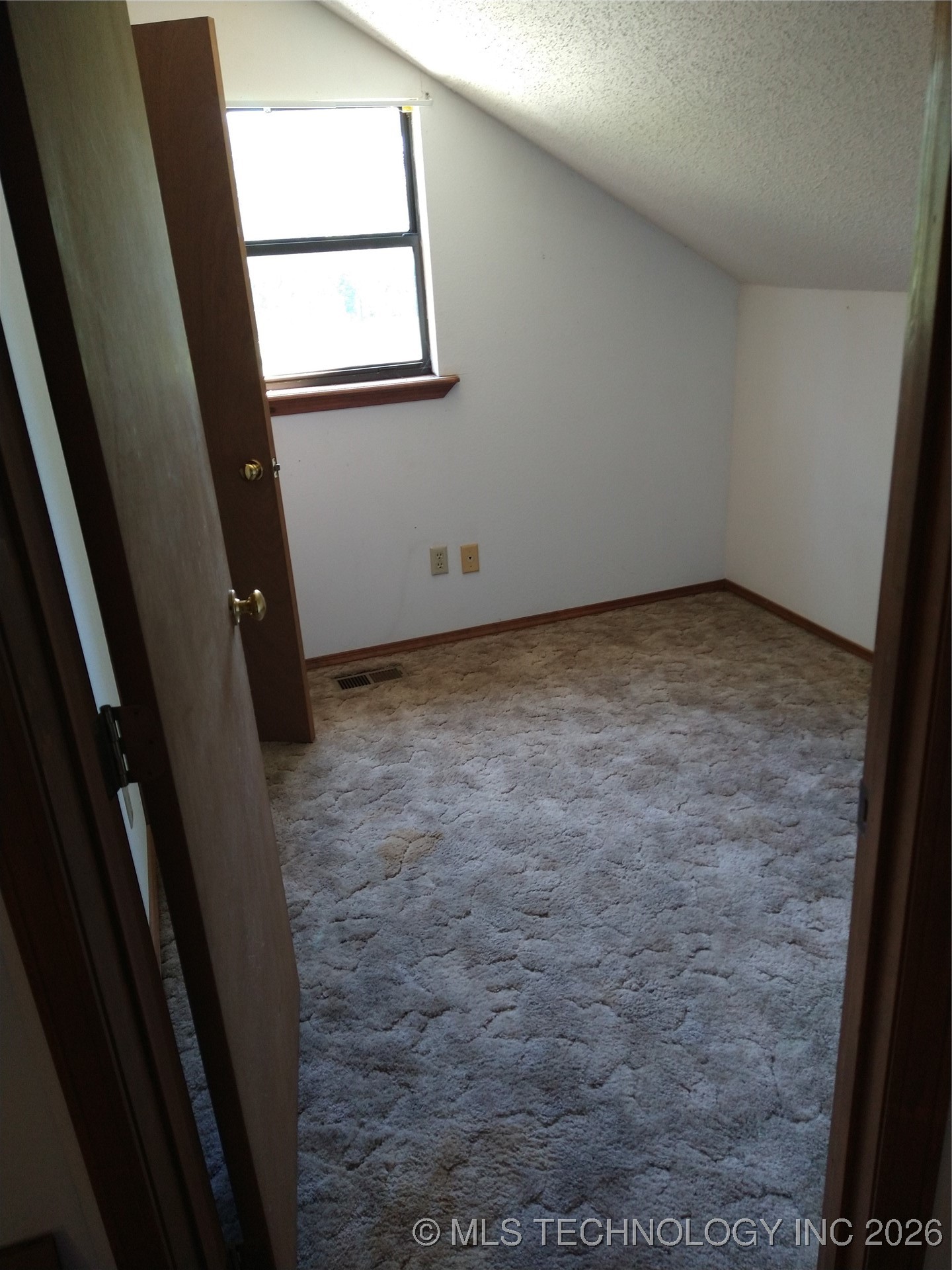 10670 S 4200 Road S Property Photo 15