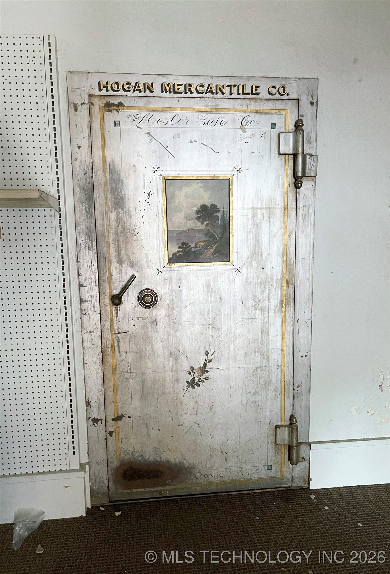 104 E Graham Avenue Property Photo 26