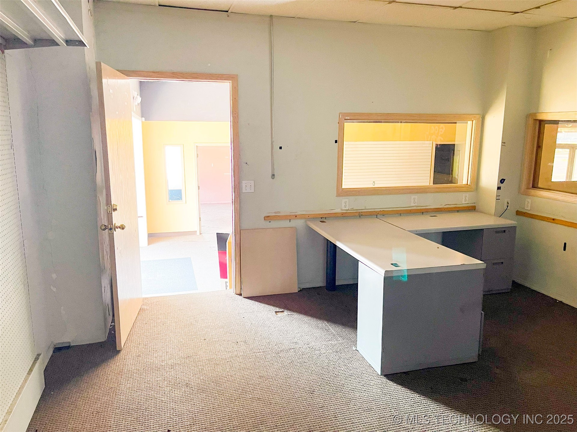 104 E Graham Avenue Property Photo 27