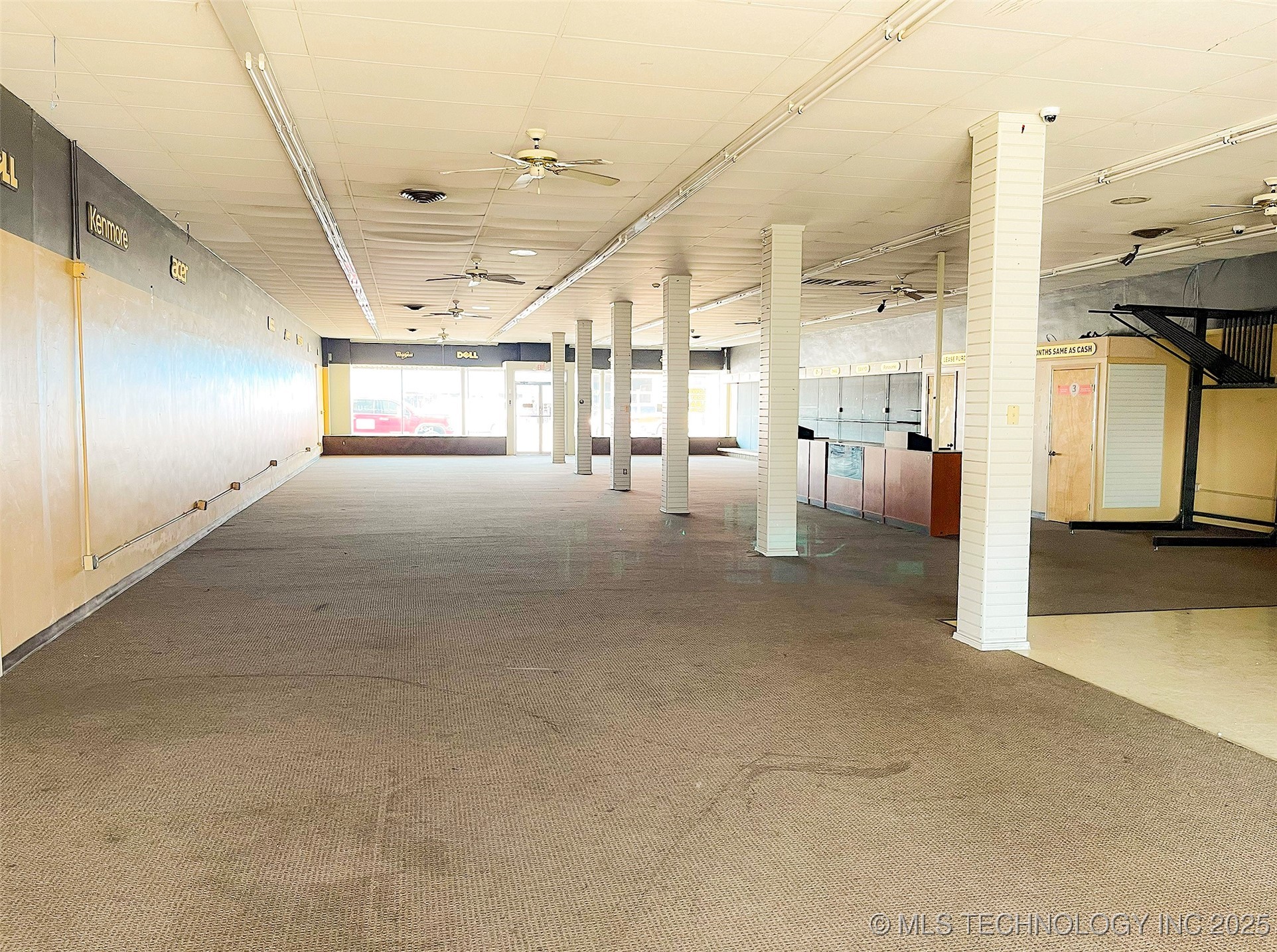 104 E Graham Avenue Property Photo 28