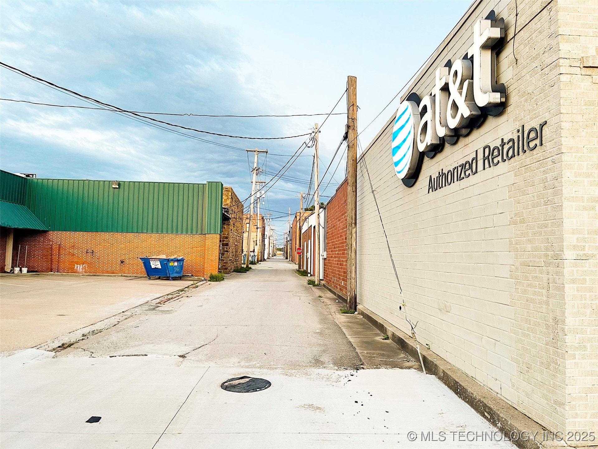 104 E Graham Avenue Property Photo 30