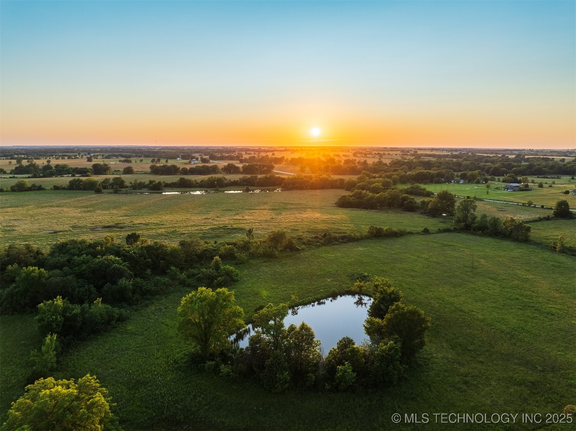 77 Old Highway 10 Highway Property Photo 2
