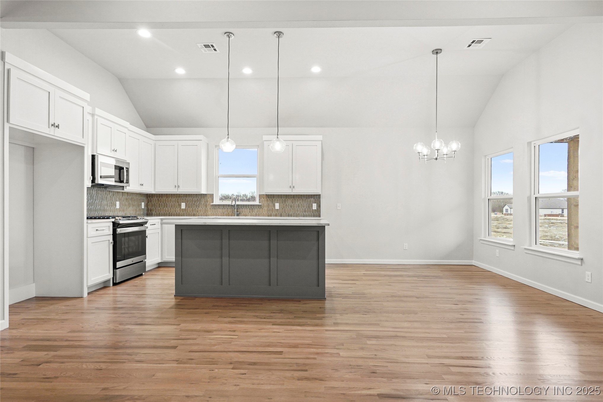 27784 E 109th Street S Property Photo 8