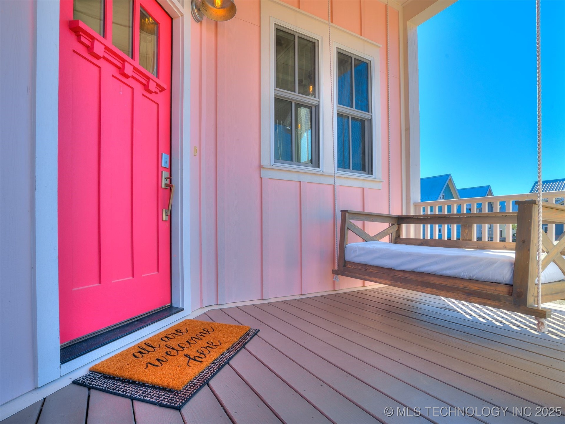 45 Center Lane S Property Photo 5