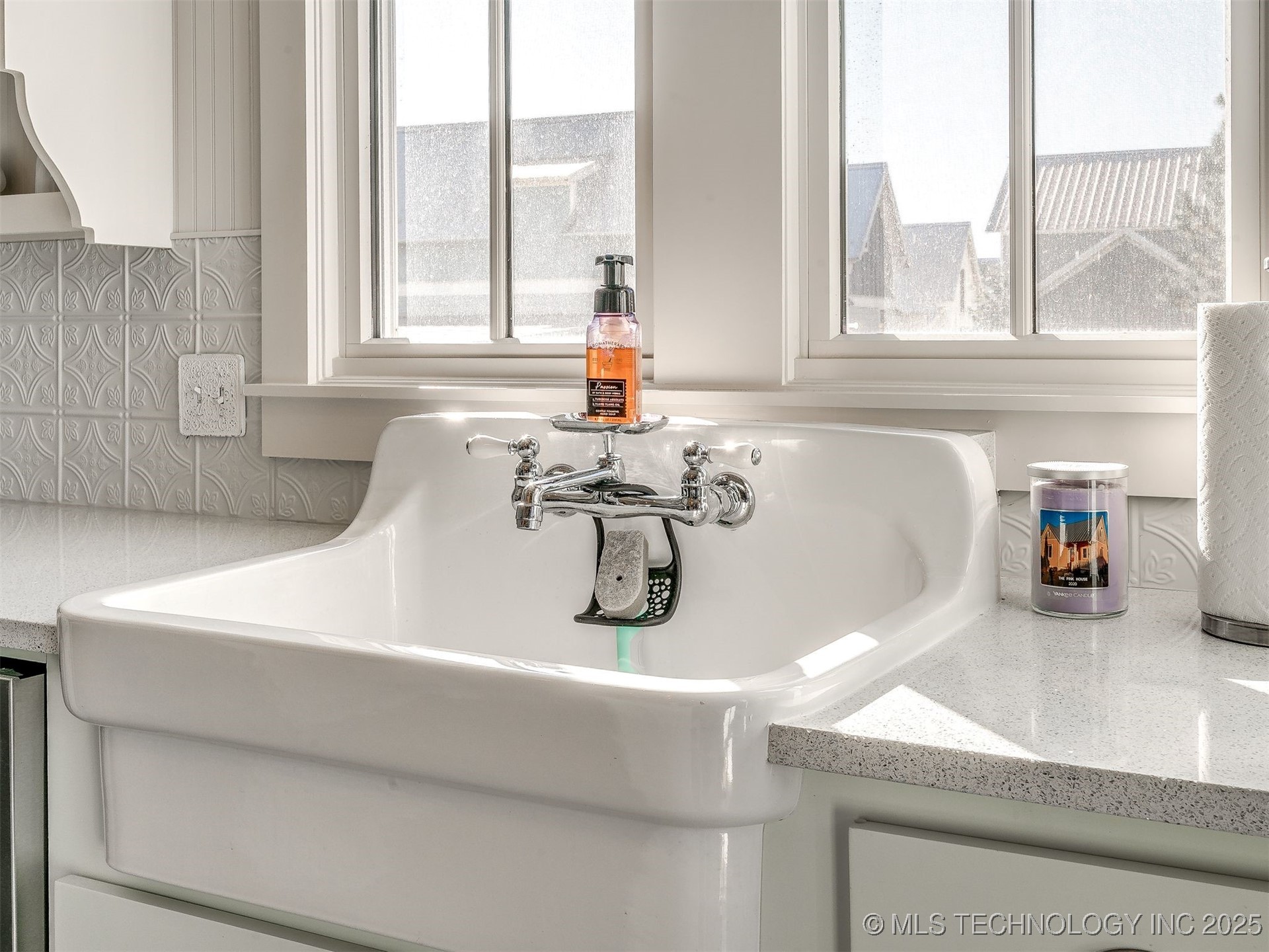 45 Center Lane S Property Photo 17