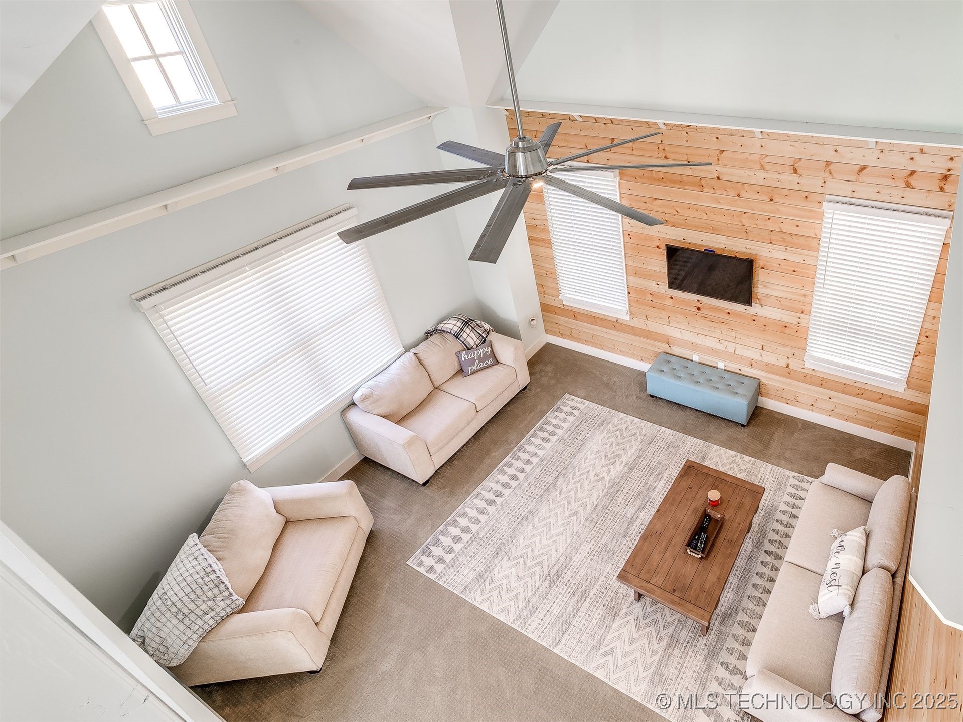 45 Center Lane S Property Photo 29